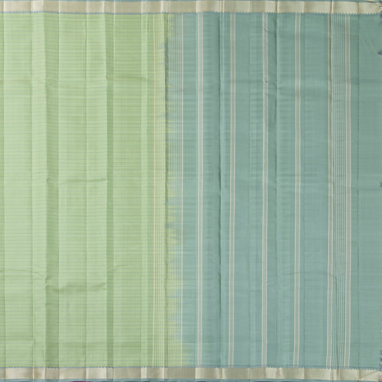 Elachi Green And Blue Kanchipuram Silk Saree For Festive Wear PV KNN 333