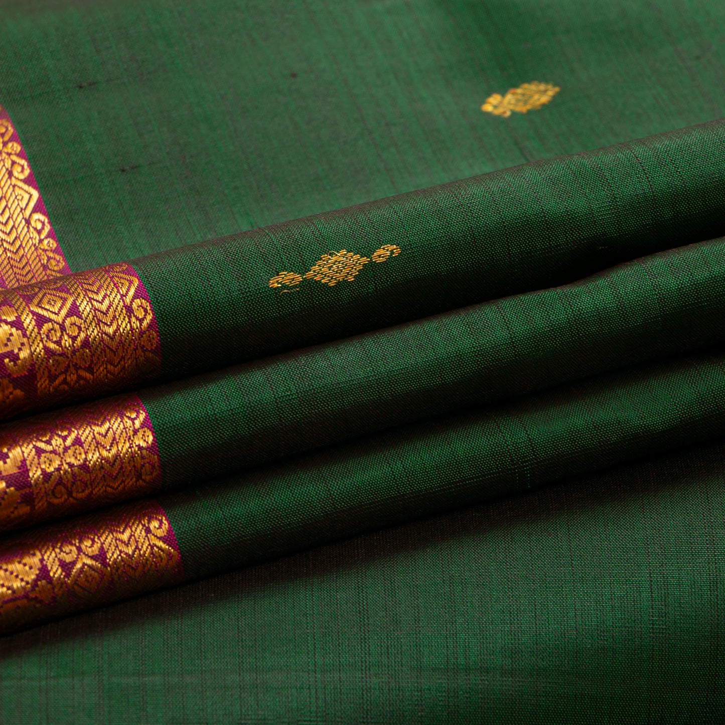 9 Yards Green And Magenta Kanchipuram Silk Saree With Attached Blouse For Festive Wear PV VIS 118