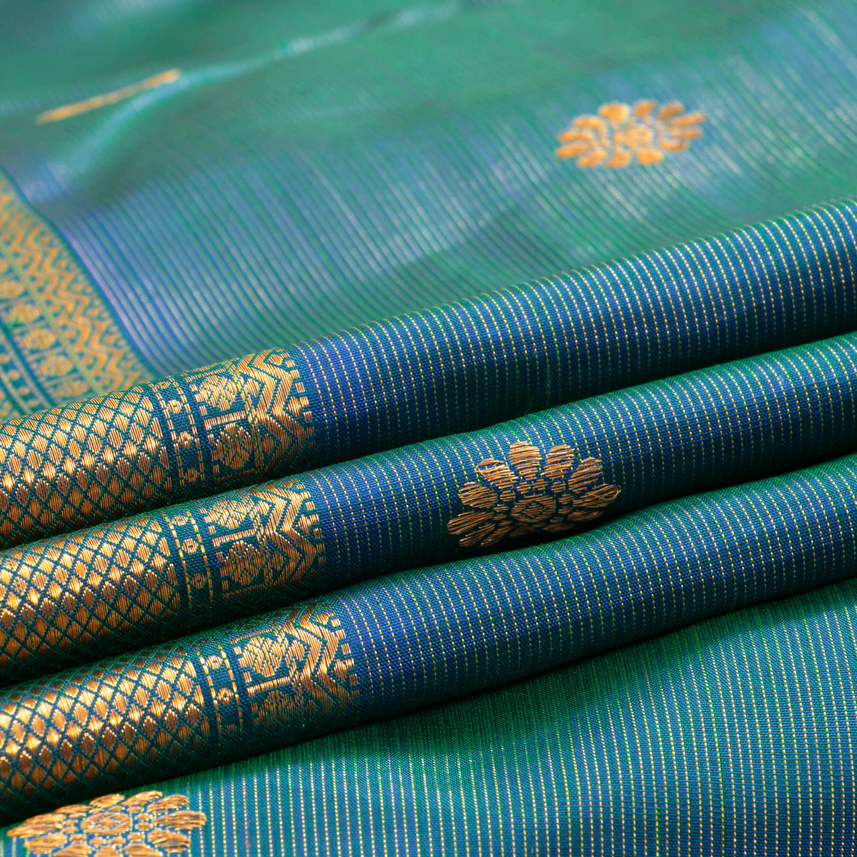 Mayilkazhuthu Blue Kanchipuram Silk Saree Vairaoosi For Bridal Wear PV NYC 1954