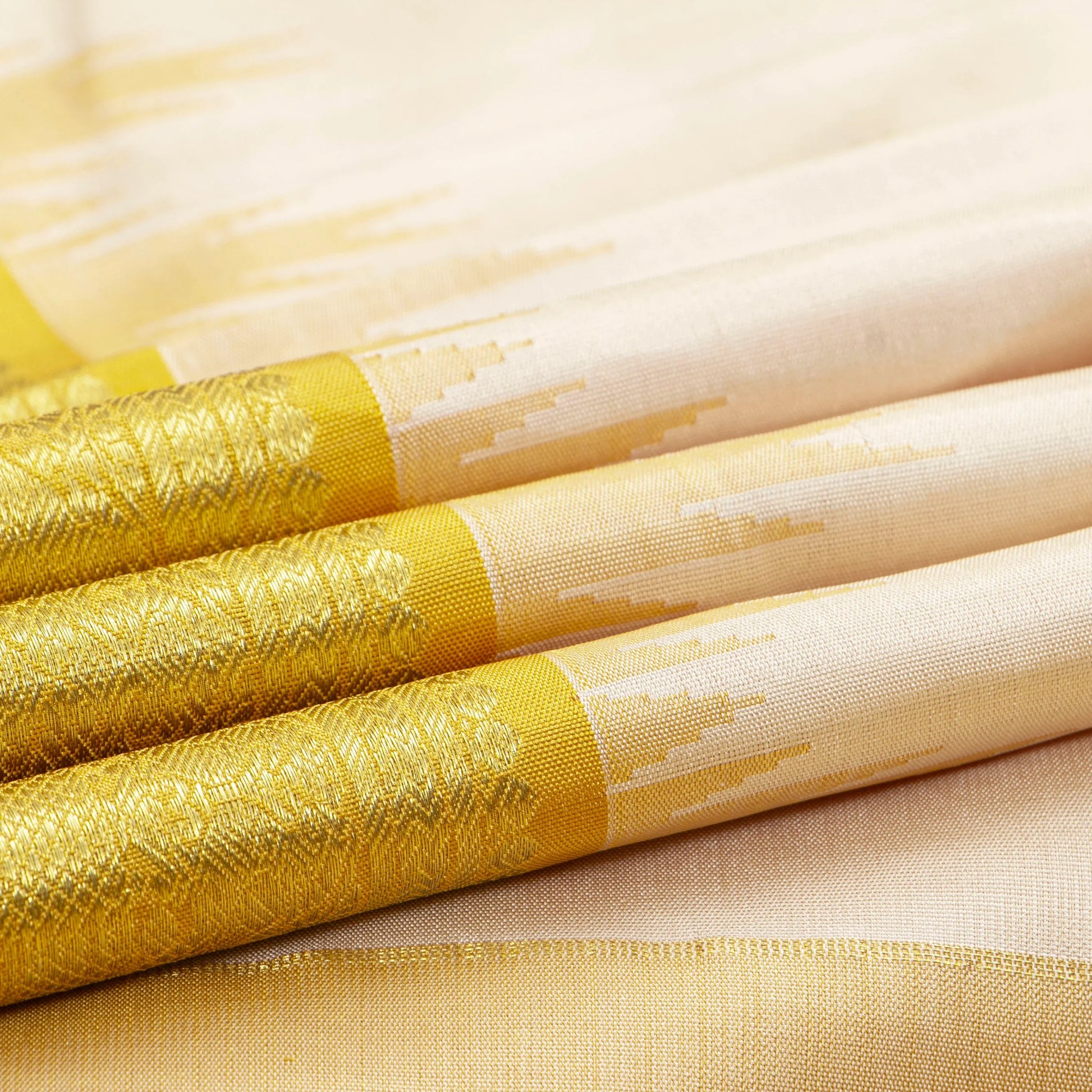 Off White And Mustard Kanchipuram Silk Sareee With Temple Korvai Border For Wedding Wear PV NYC 1757 - Silk Sari - Panjavarnam PV NYC 1757