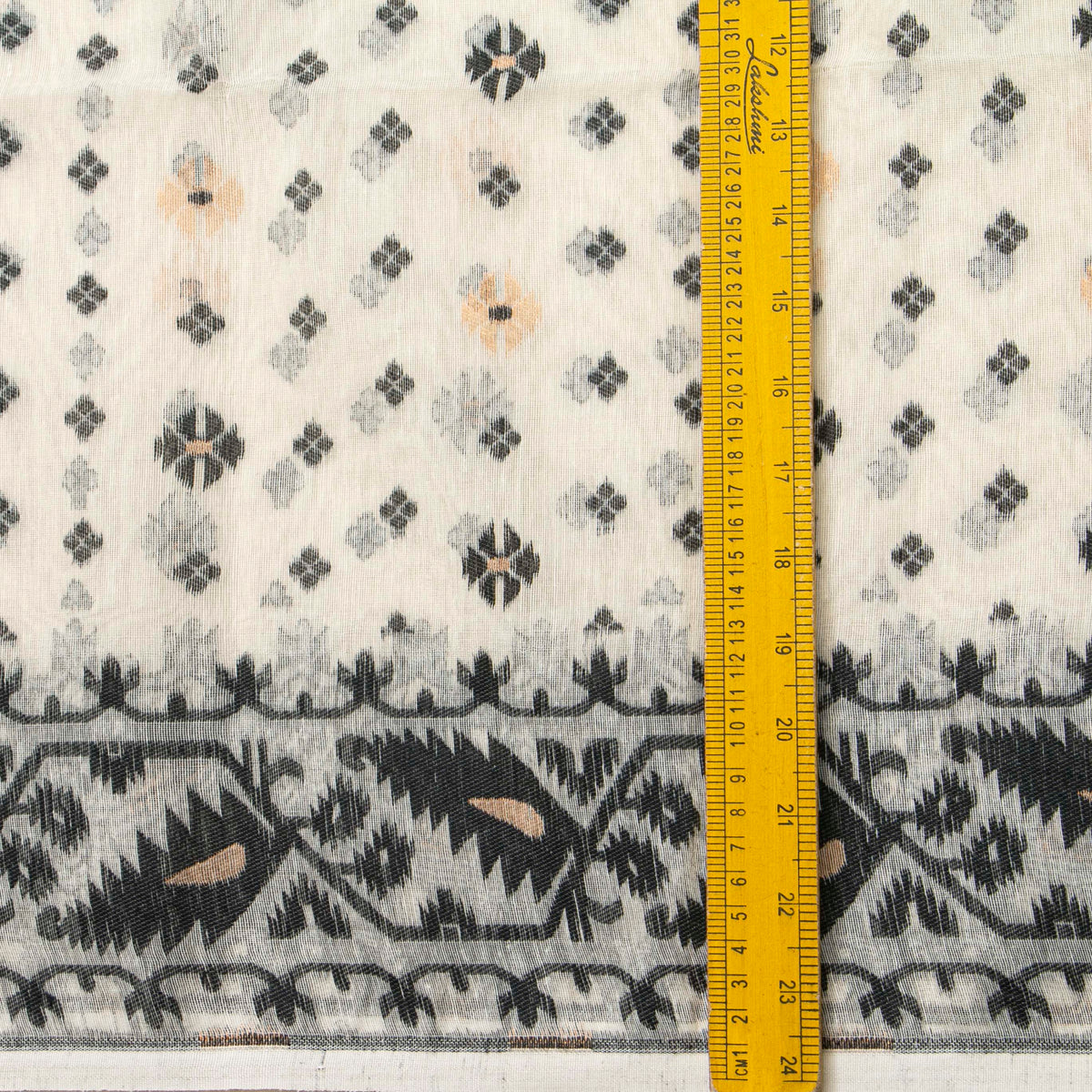 White And Black Dhakai Jamdani Muslin Silk Saree For Party Wear PV MJ 177