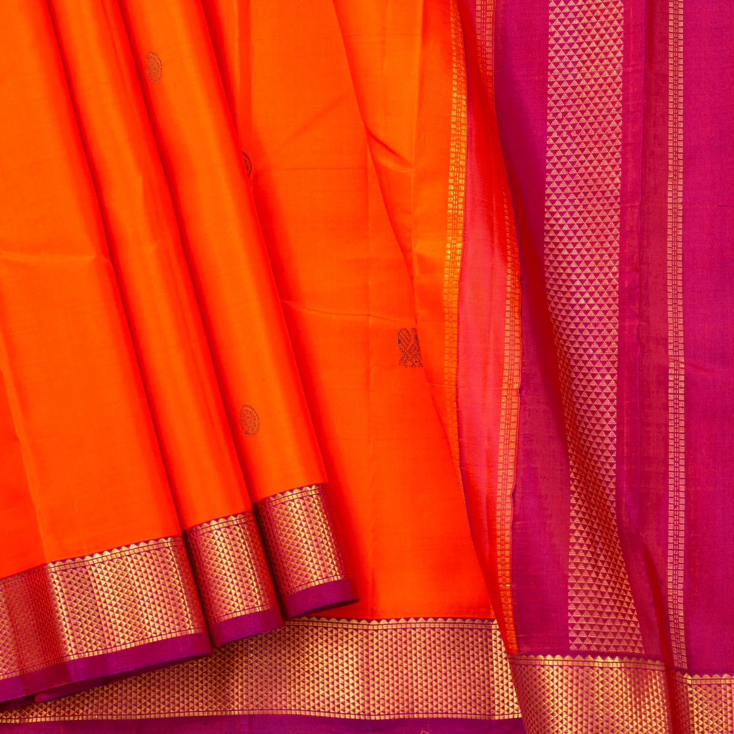 Orange And Magenta Kanchipuram Silk Saree With Arai Maadam Borders For Festive Wear PV NYC 1774