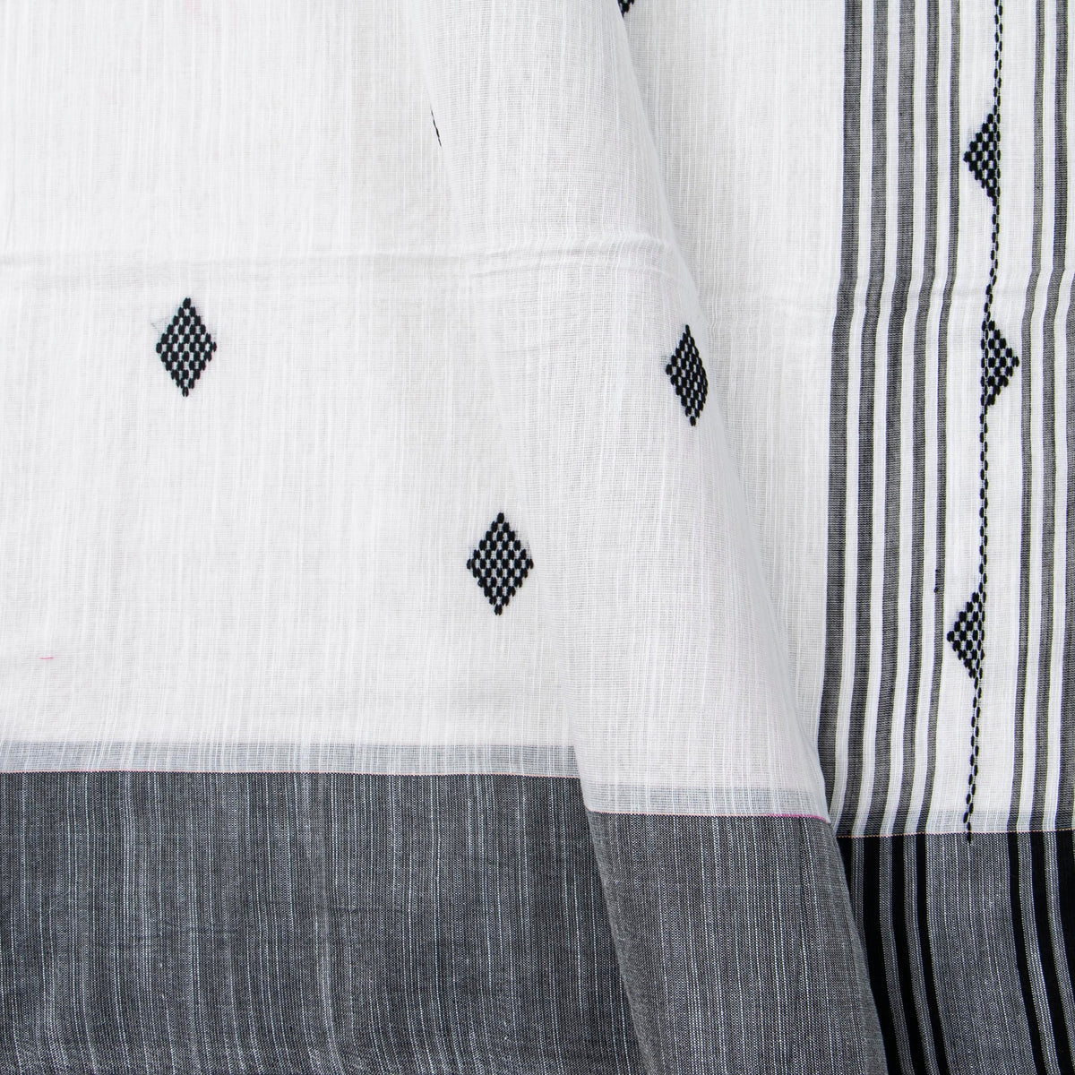 White And Black Dhakai Jamdhani Muslin Silk Saree With Tissue Zari PV MJ 171