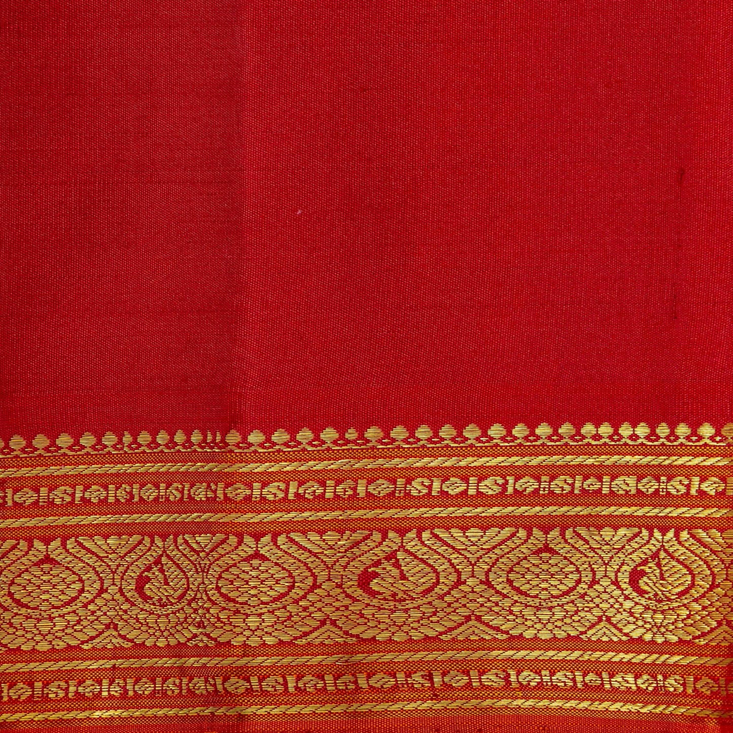 Maanthulir Green And Red Kanchipuram Silk Saree For Festive Wear PV NYC 1778