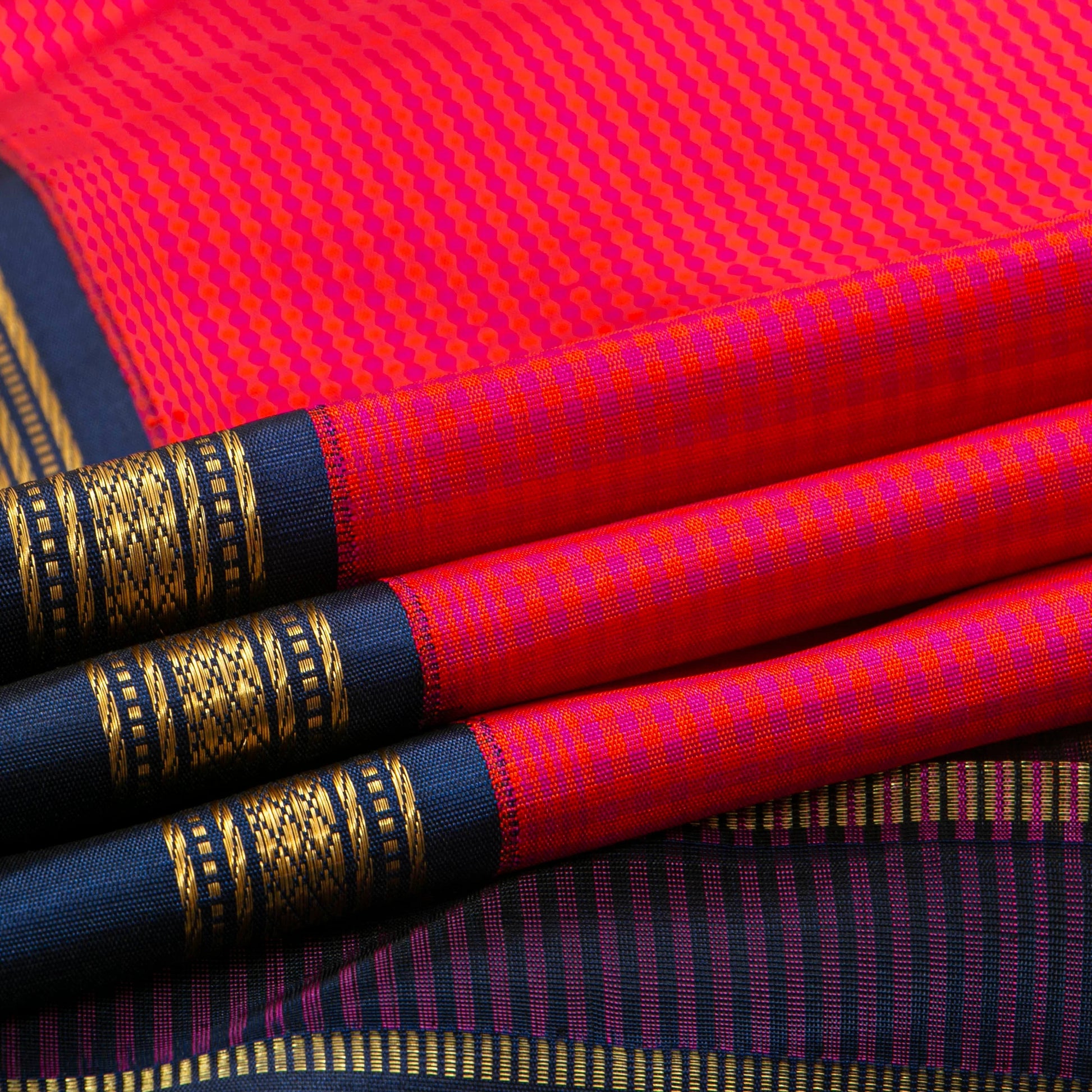 Pink And Navy Blue Kanchipuram Silk Saree For Festive Wear PV NYC 1905 - Silk Sari - Panjavarnam PV NYC 1905