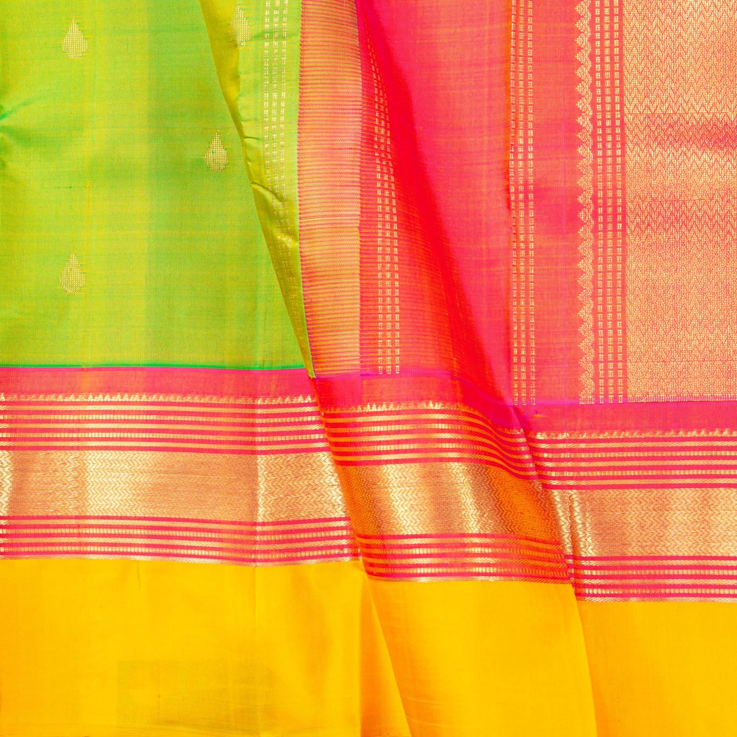Green And Peach Kanchipuram Silk Saree For Festive Wear PV NYC 1936 - Silk Sari - Panjavarnam PV NYC 1936