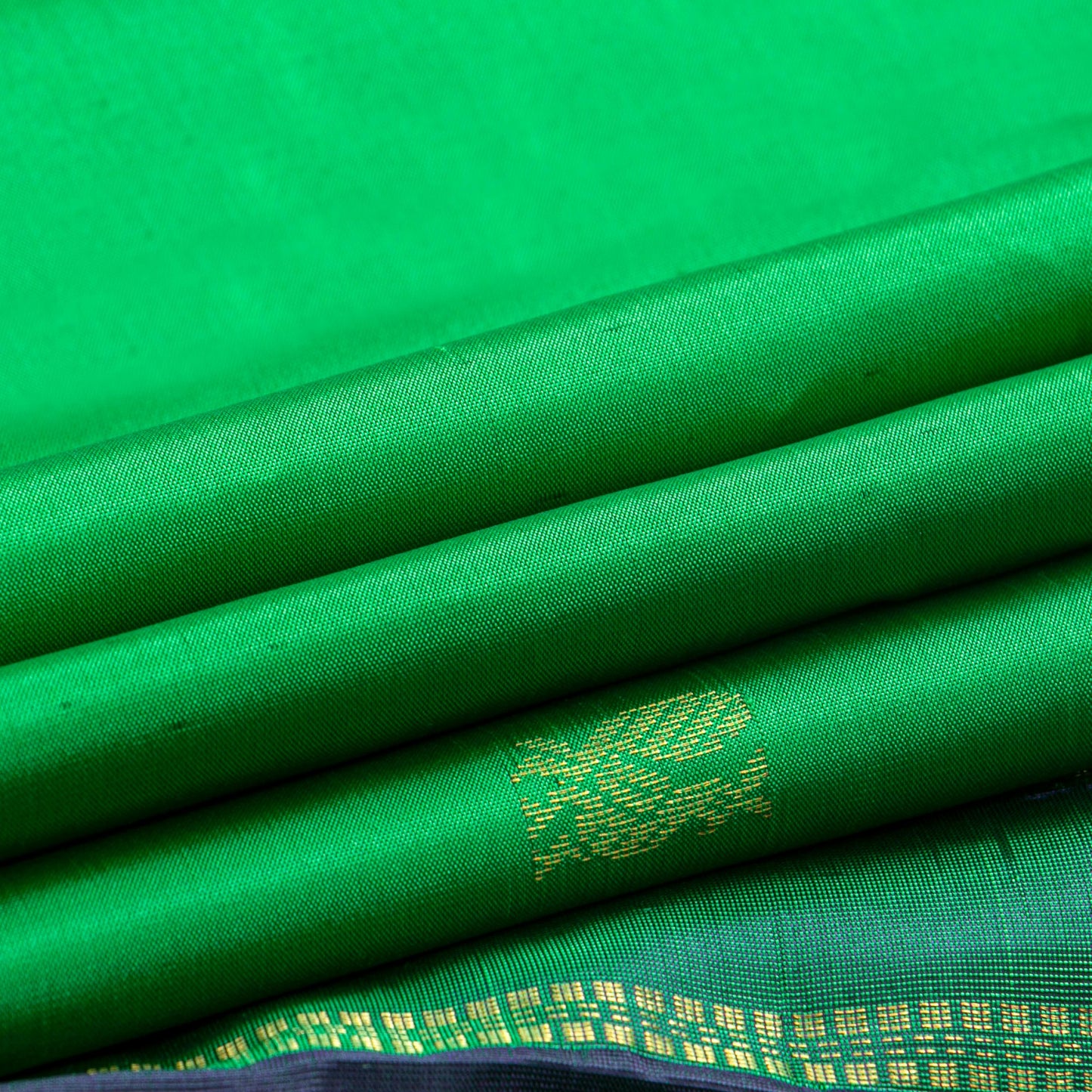 Green And Navy Blue Kanchipuram Silk Saree For Festive Wear PV NYC 1773 - Silk Sari - Panjavarnam PV NYC 1773