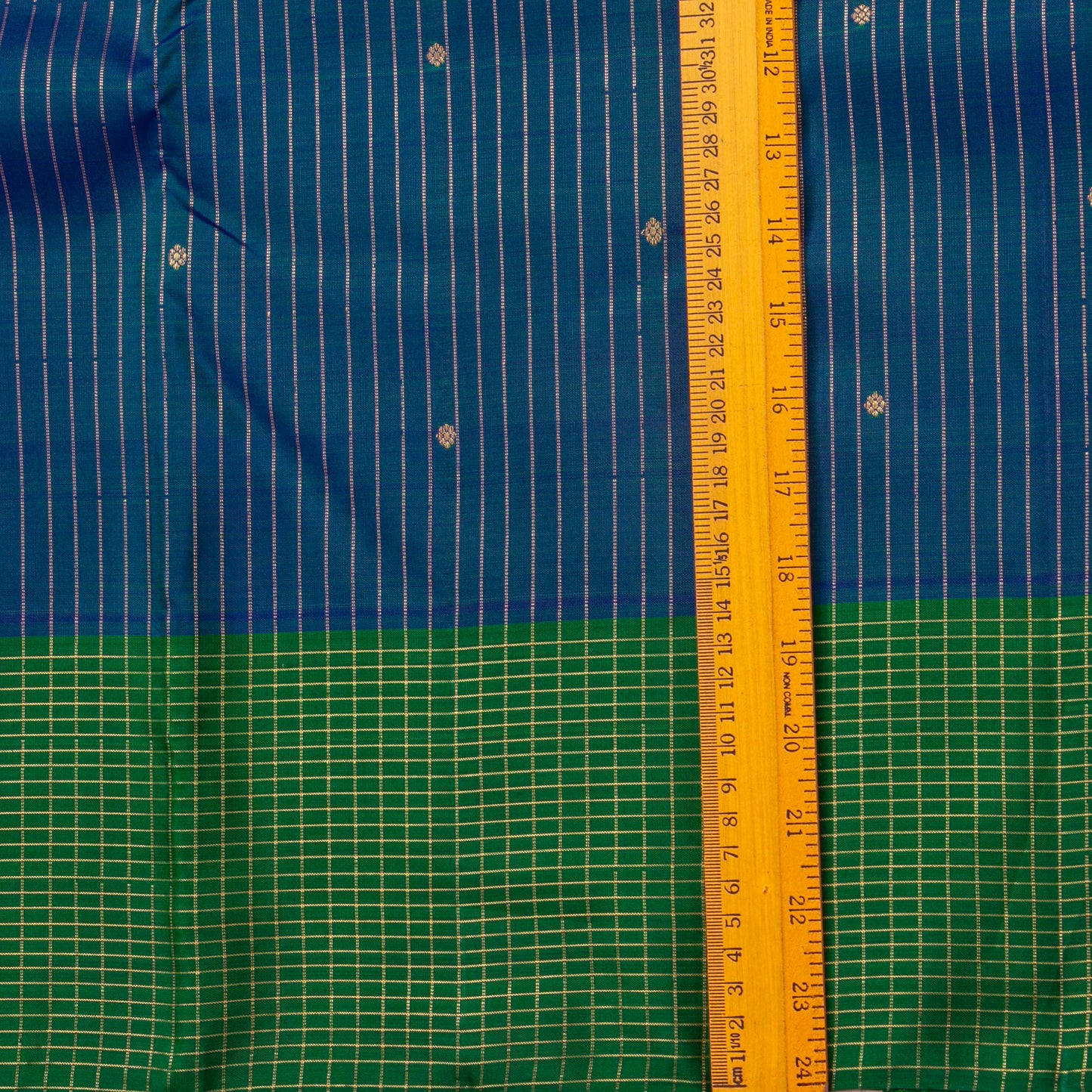 Mayilkazhuthu Blue With Green Kanchipuram Silk Saree For Festive Wear PV NYC 1804 - Silk Sari - Panjavarnam PV NYC 1804