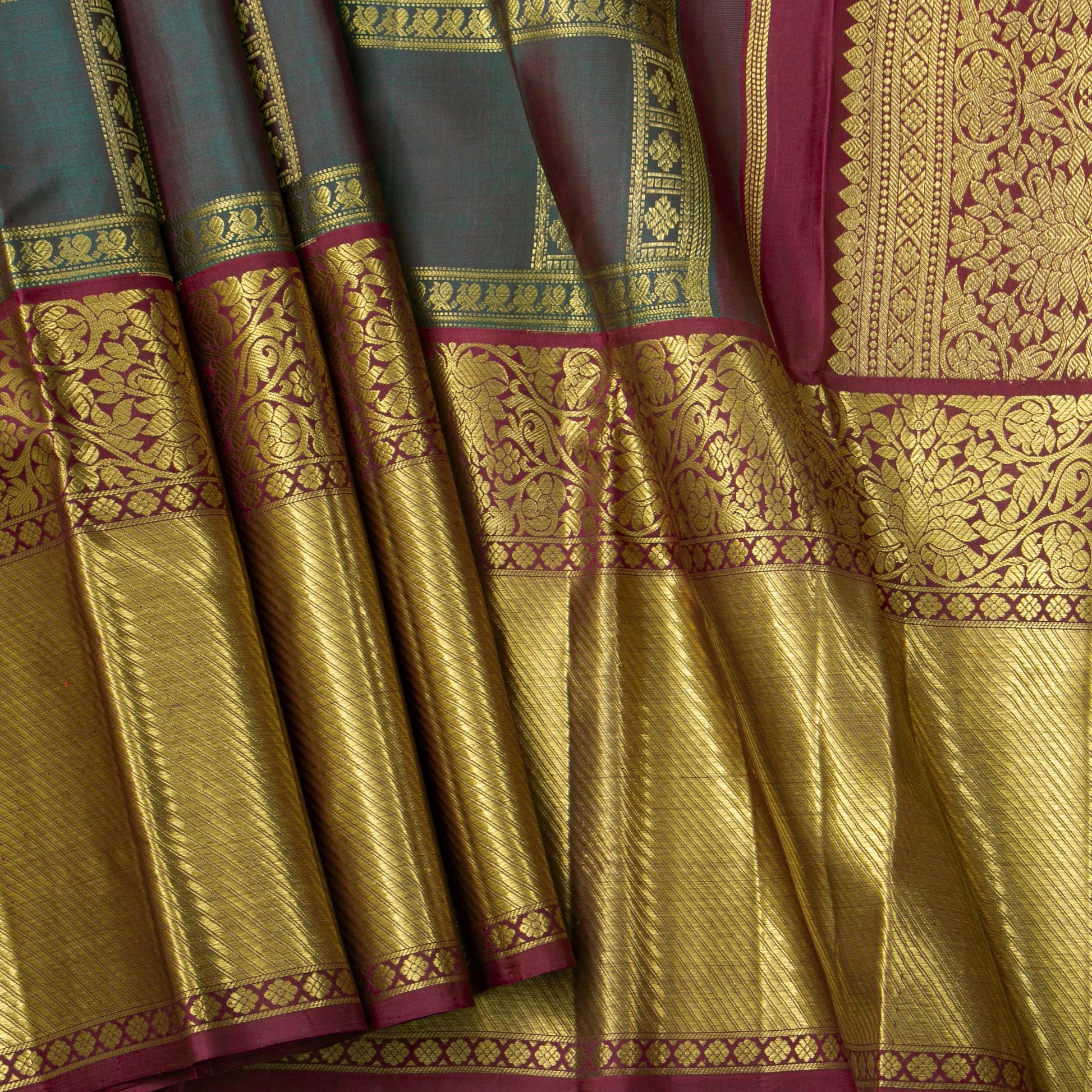 Manthulir Green And Maroon Kanchipuram Silk Saree For Wedding Wear PV NYC 1917 - Silk Sari - Panjavarnam PV NYC 1917