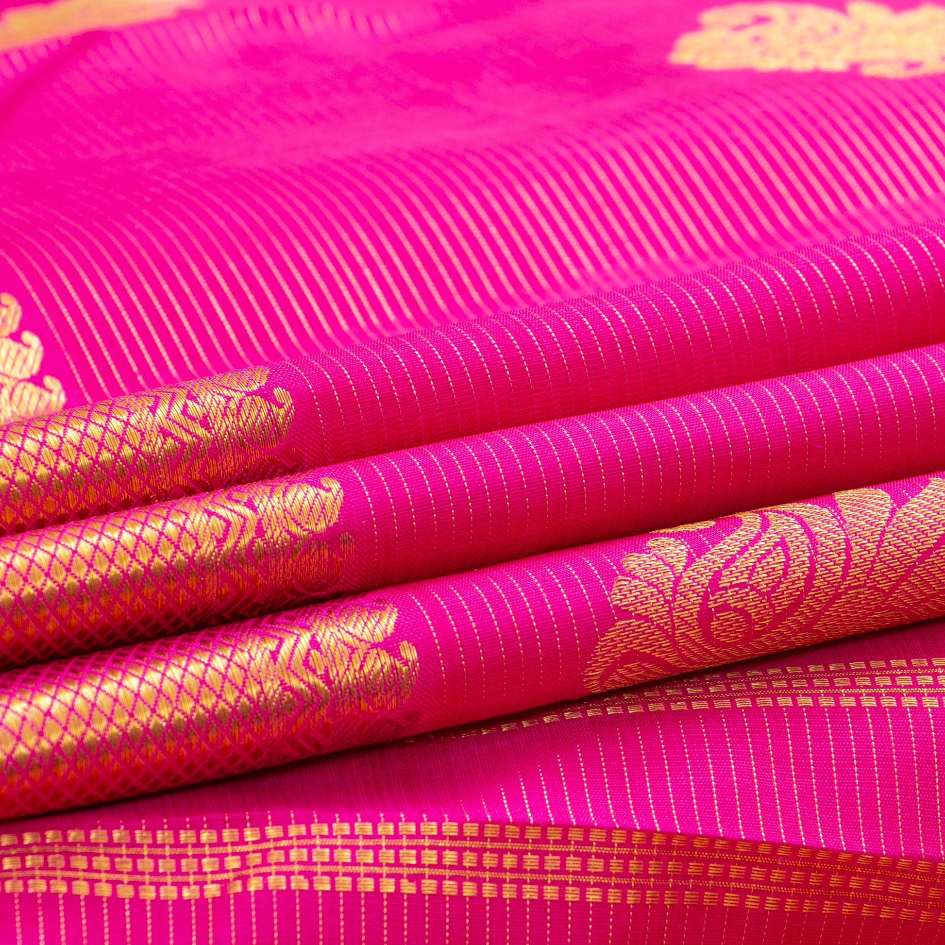 Pink Kanchipuram Silk Saree With Vaira Oosi Zari Stripes For Bridal Wear PV NYC 1854 - Silk Sari - Panjavarnam PV NYC 1854