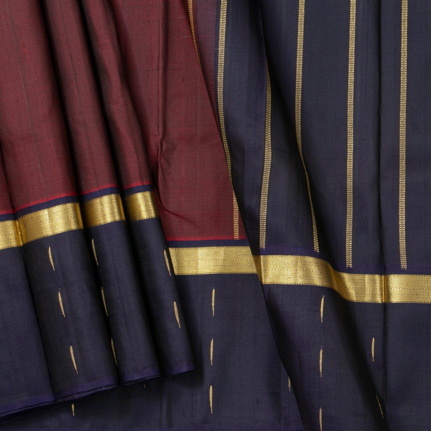 Maroon And Blue Kanchipuram Silk Saree For Festive Wear PV NYC 1866 - Silk Sari - Panjavarnam PV NYC 1866