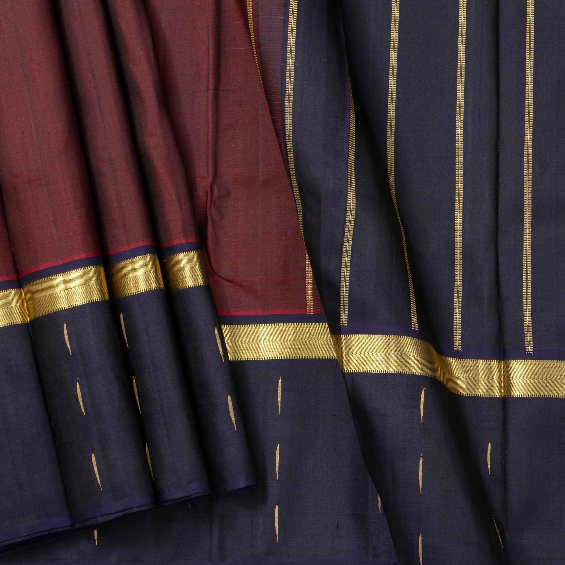 Maroon And Blue Kanchipuram Silk Saree For Festive Wear PV NYC 1866 - Silk Sari - Panjavarnam PV NYC 1866