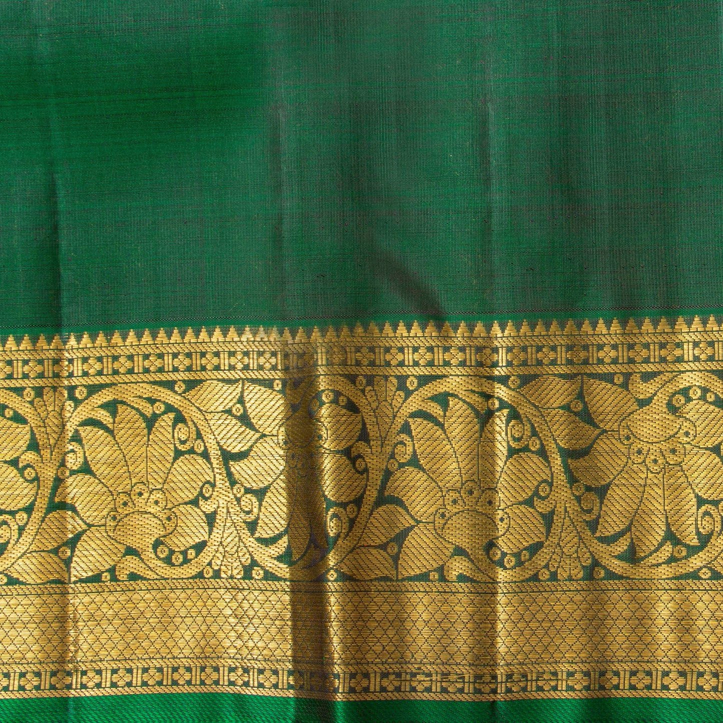 Green Kanchipuram Silk Saree For Wedding Wear PV NYC 1898