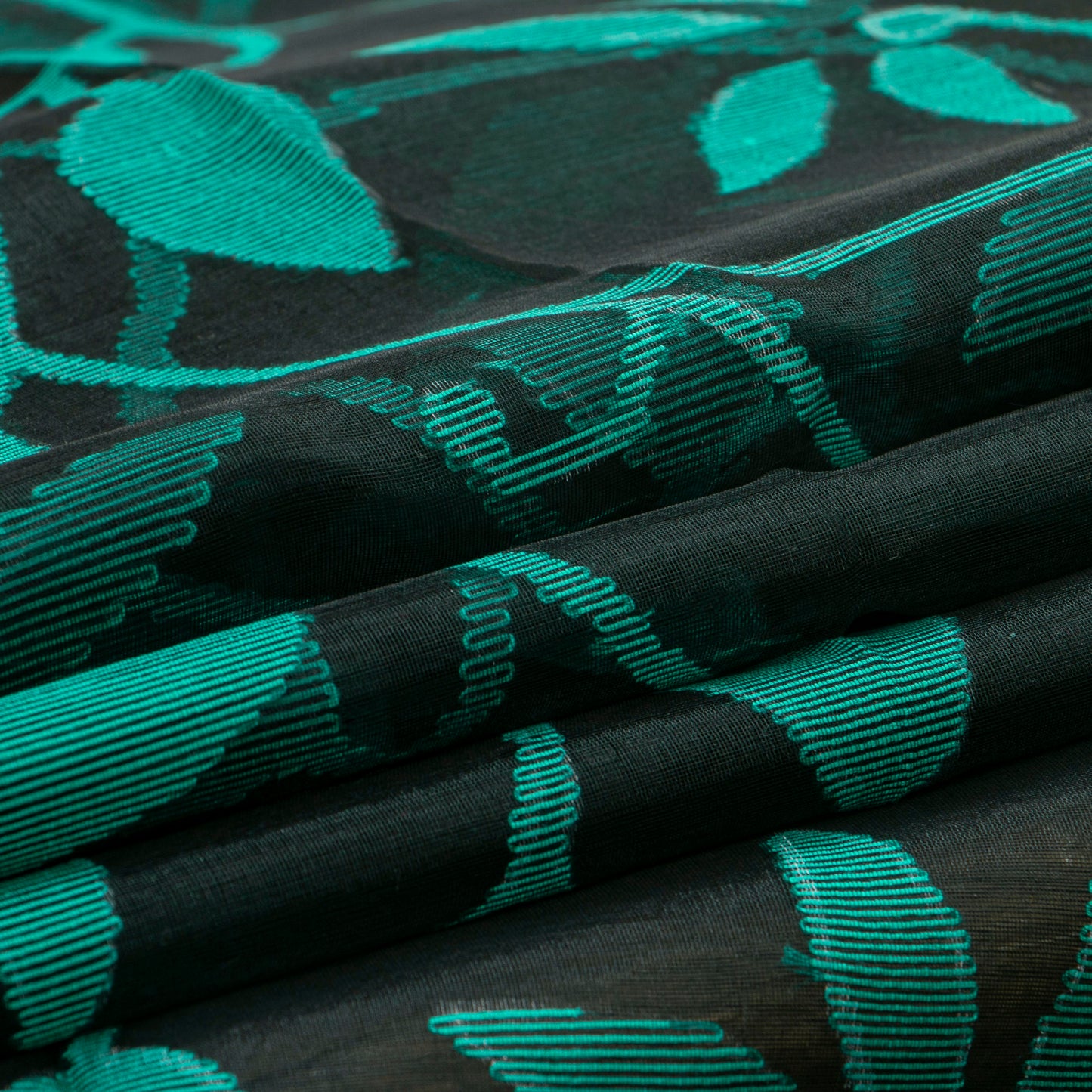 Black And Green Dhakai Jamdani Mulmul Silk Saree For Party Wear PV MJ 155