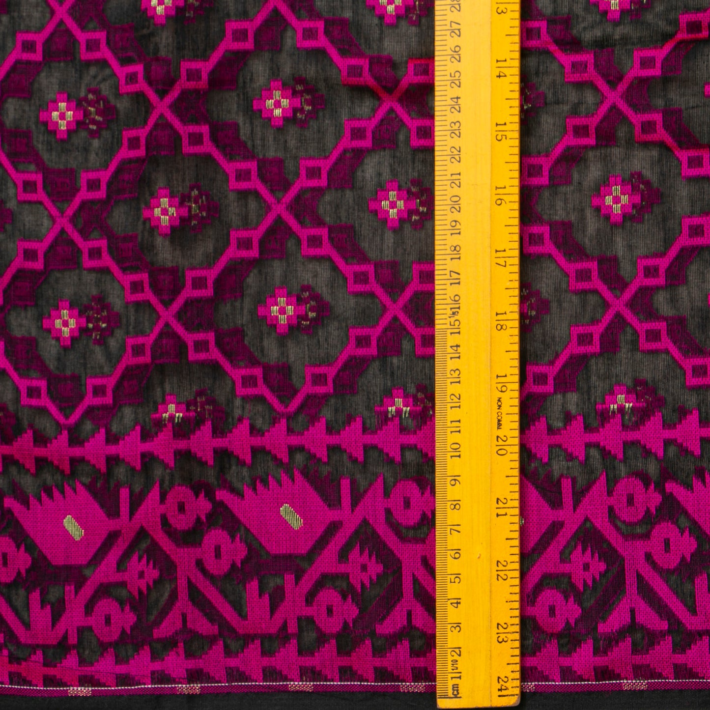 Black And Pink Dhakai Jamdani Mulmul Silk Saree For Party Wear PV MJ 137