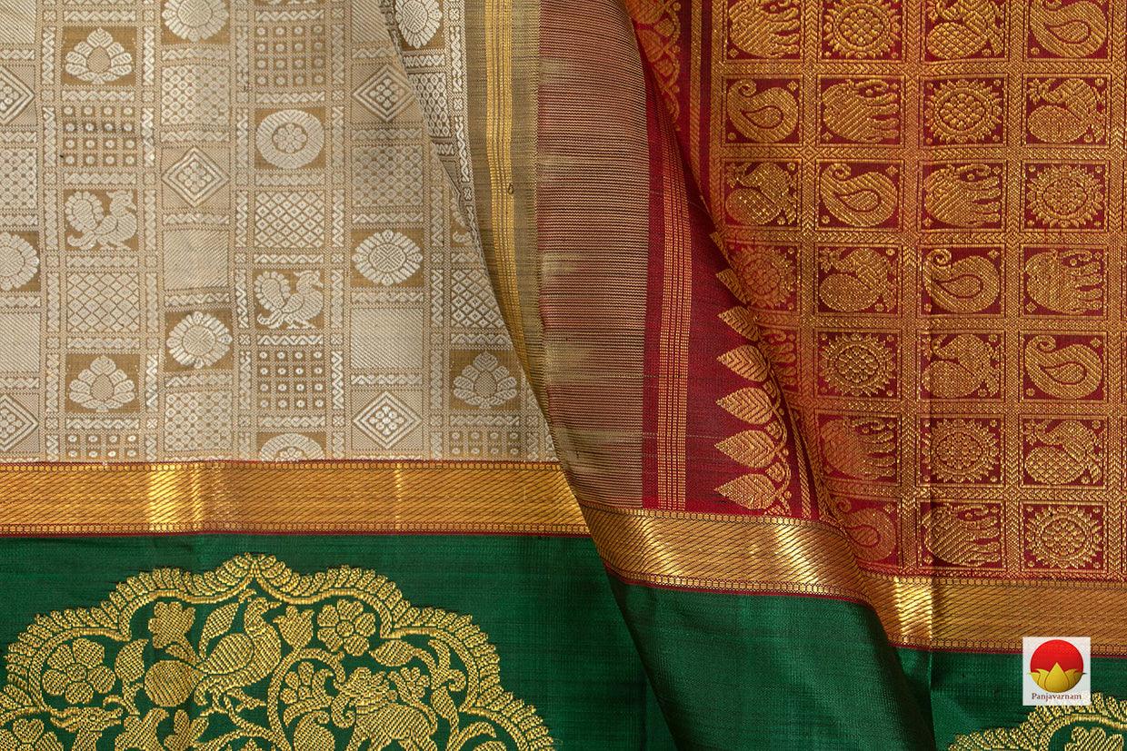Beige Jacquard Kanchipuram Silk Saree With Green Korvai Border Handwoven Pure Silk Pure Zari For Weddings - PV J 7053 - Silk Sari - Panjavarnam