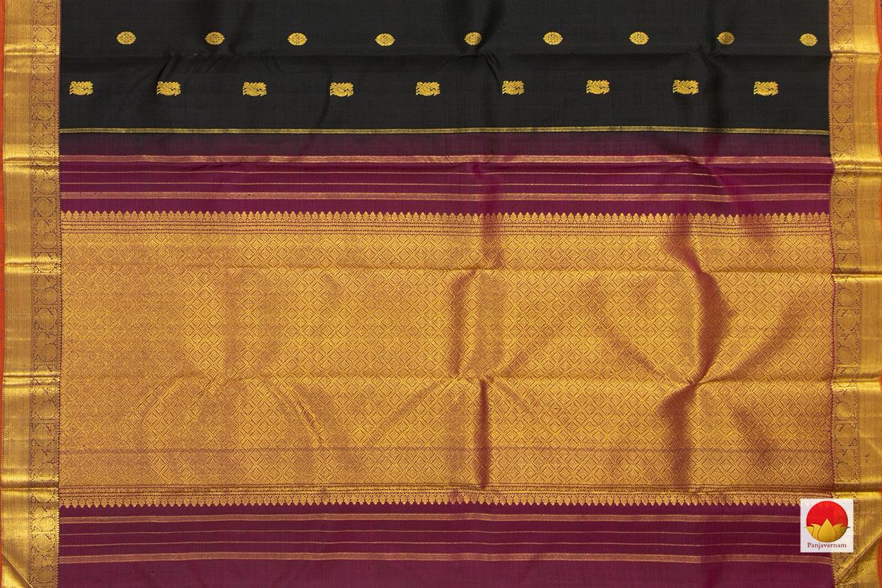 Black And Magenta Kanchipuram Silk Saree With Medium Border Handwoven Pure Silk For Festive Wear PV NYC 993 - Silk Sari - Panjavarnam