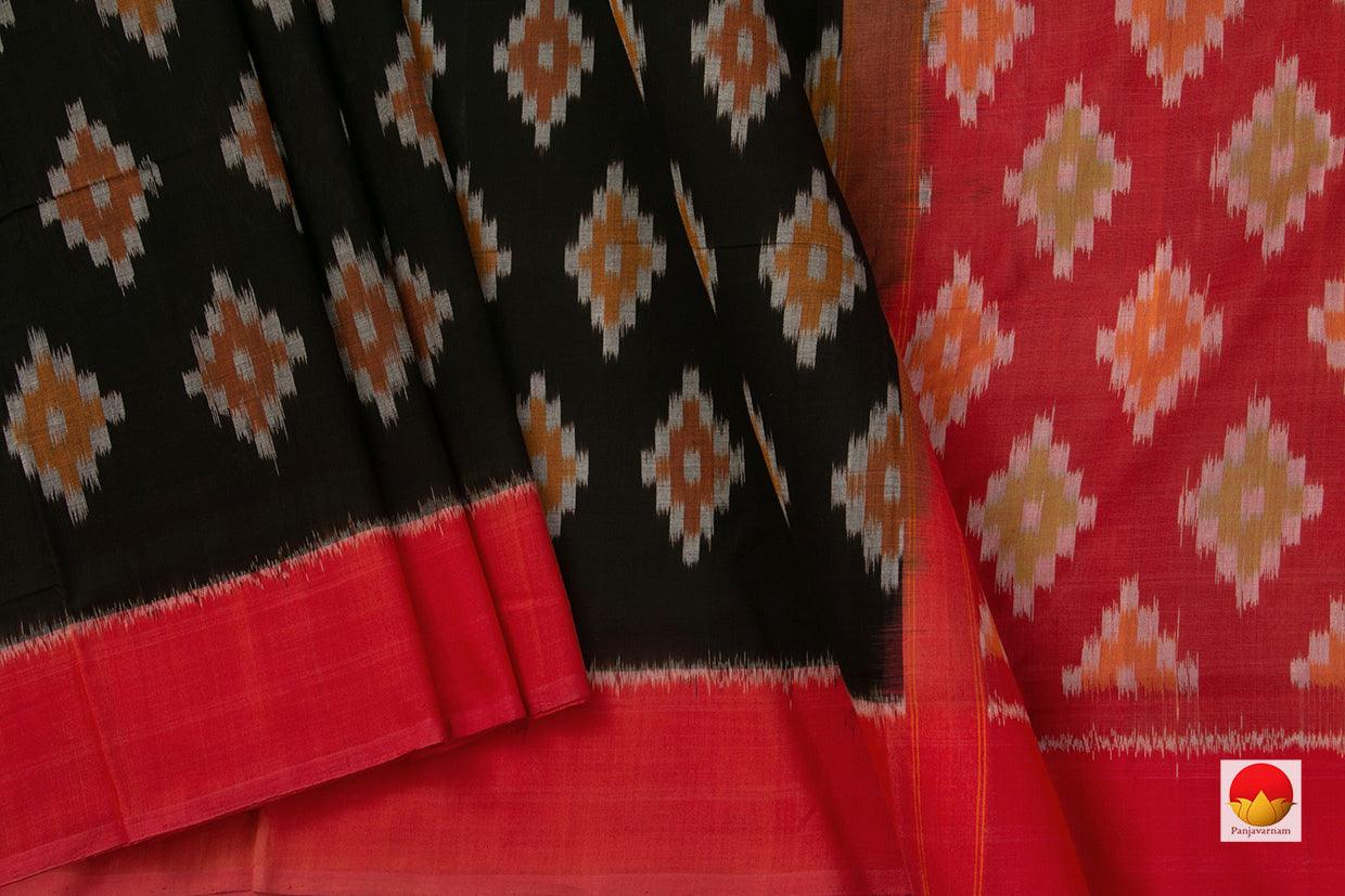 Black And Red Pochampally Ikkat Cotton Saree With Diamond Buttas Handwoven SC 129 - Cotton Saree - Panjavarnam