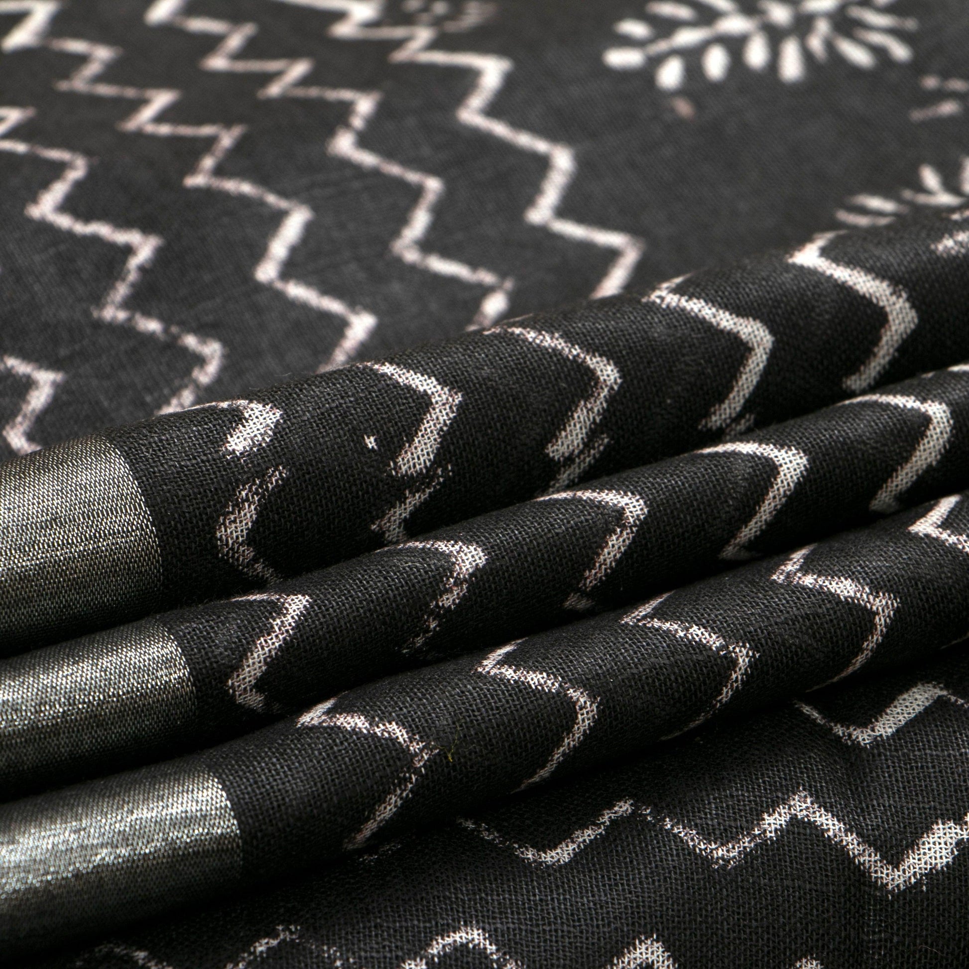Black Cotton Saree Handwoven PV YU 2065 - Cotton Saree - Panjavarnam PV YU 2065