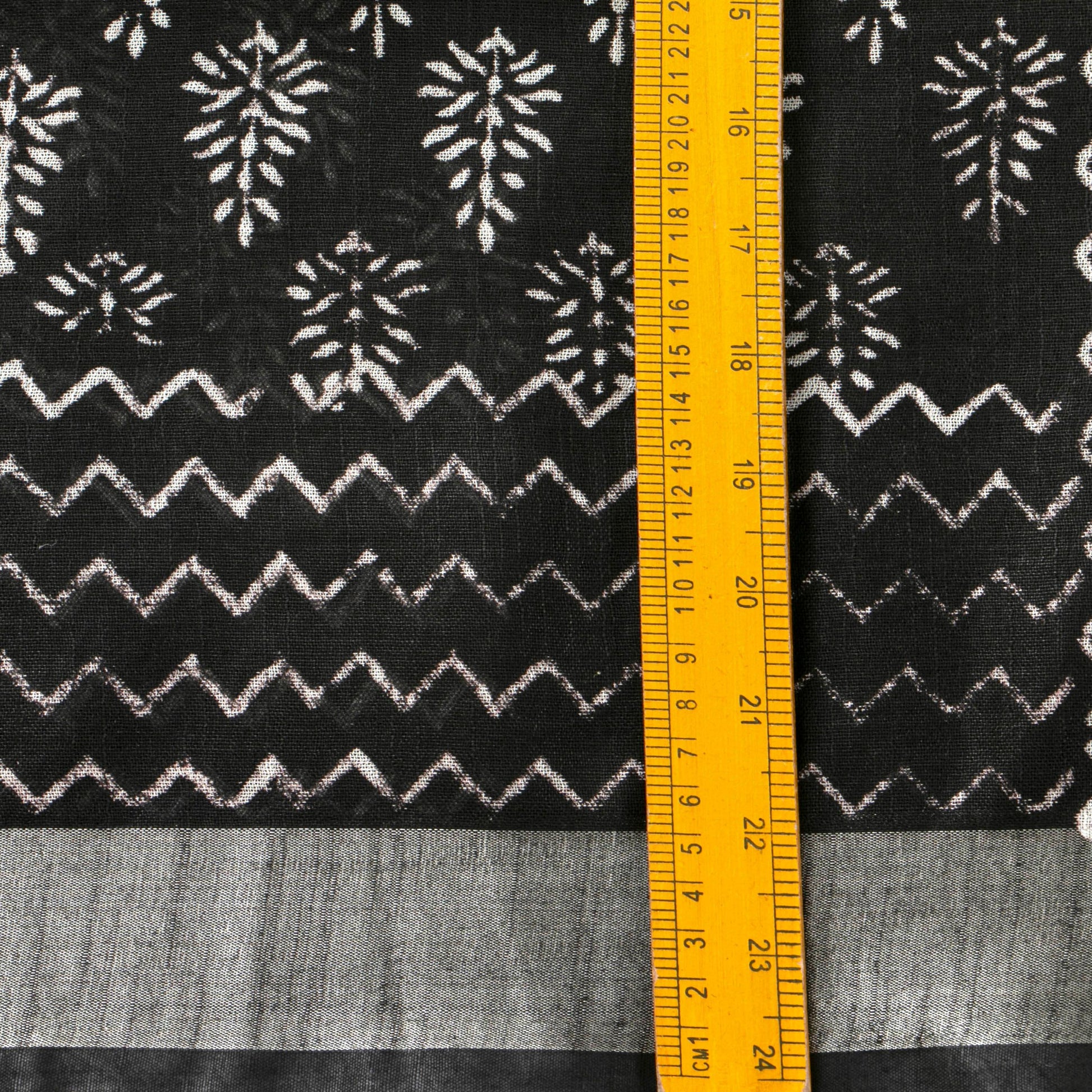 Black Cotton Saree Handwoven PV YU 2065 - Cotton Saree - Panjavarnam PV YU 2065