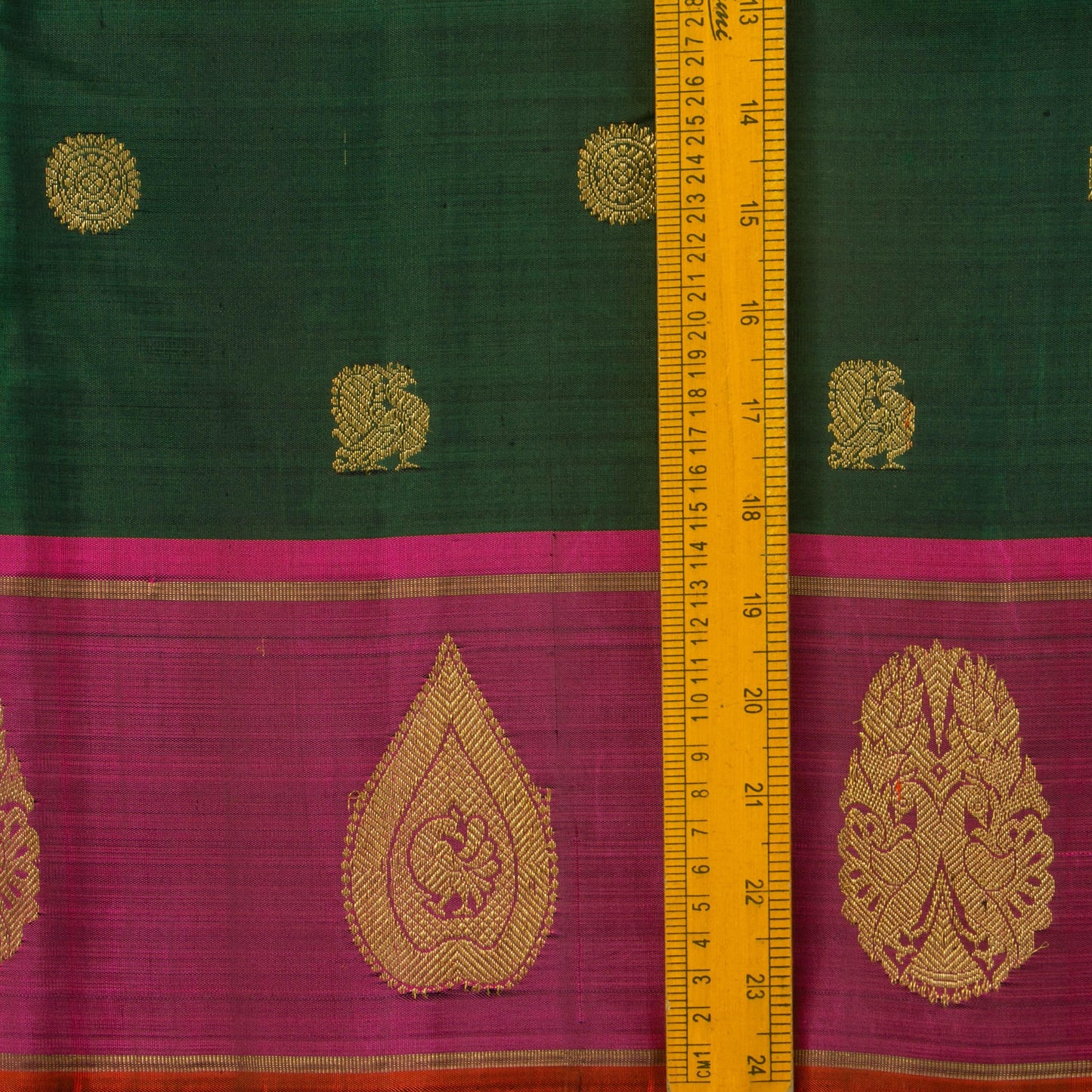 Bottle Green And Magenta Kanjivaram Silk Saree With Medium Border For Wedding Wear PV NYC 1254 - Silk Sari - Panjavarnam PV NYC 1254