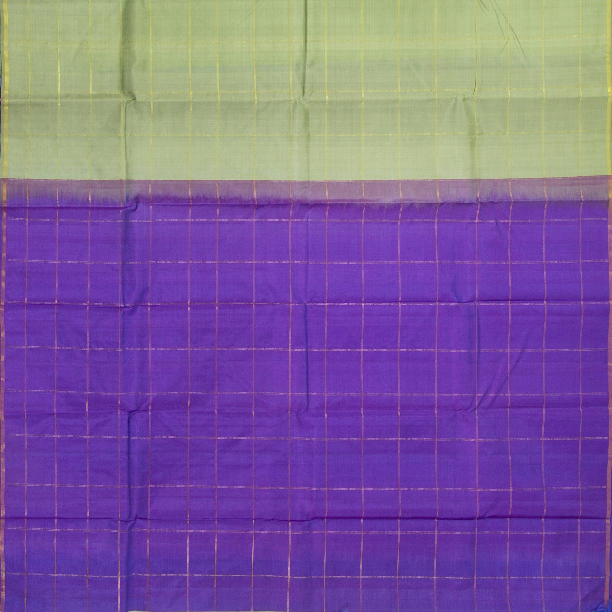 Elachi Green And Violet Kanchipuram Borderless Silk Saree Handwoven Pure Silk Pure Zari For Festive Wear PV NYC 1408 - Silk Sari - Panjavarnam PV NYC 1408