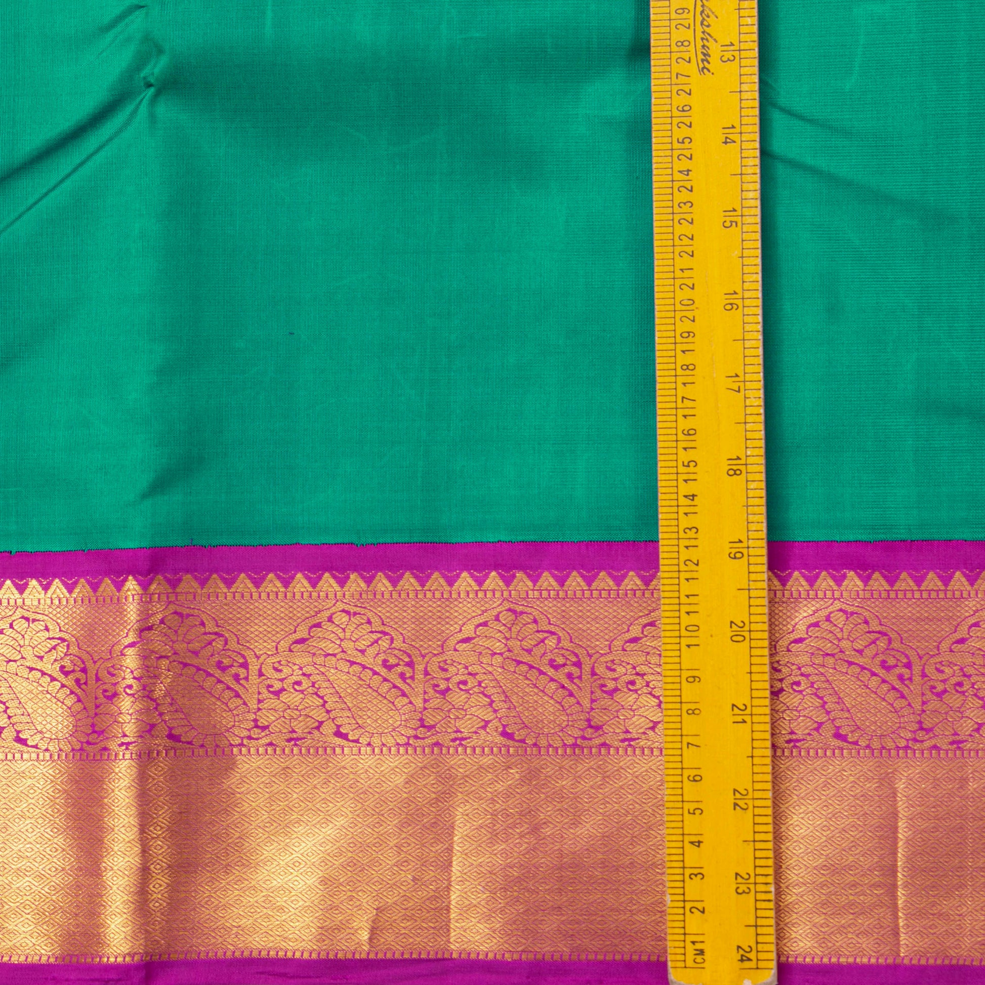 Green And Magenta Kanchipuram Silk Saree For Festival Wear PV NYC 1516 - Silk Sari - Panjavarnam PV NYC 1516