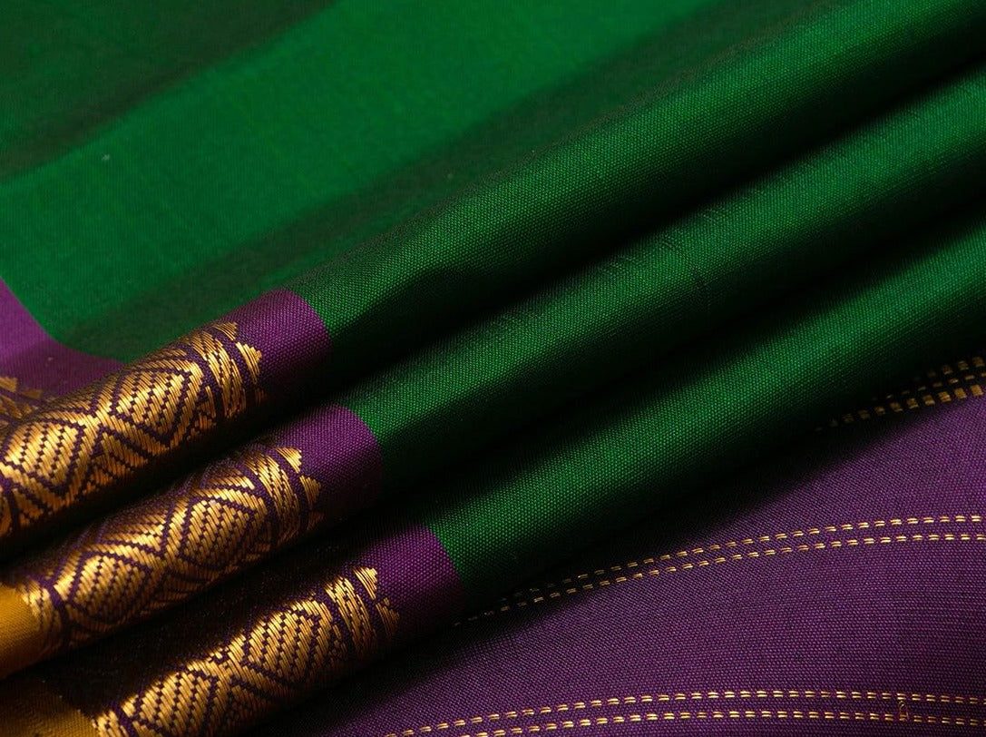 Green And Magenta Small Border Kanchipuram Silk Saree Handwoven Pure Silk Pure Zari For Festive Wear PV J 4953 - Silk Sari - Panjavarnam