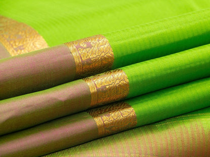 Green Kanchipuram Silk Saree Handwoven Pure Silk Light Weight With Medium Border - PV KNN 149 - Silk Sari - Panjavarnam PV KNN 149