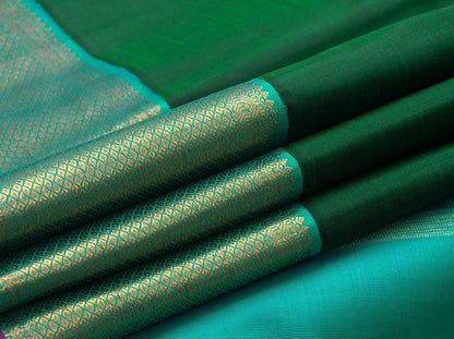 Green Kanchipuram Silk Saree With A Korvai Turquoise Blue Border Handwoven Pure Silk Pure Zari For Festive Wear PV J 850 - Silk Sari - Panjavarnam