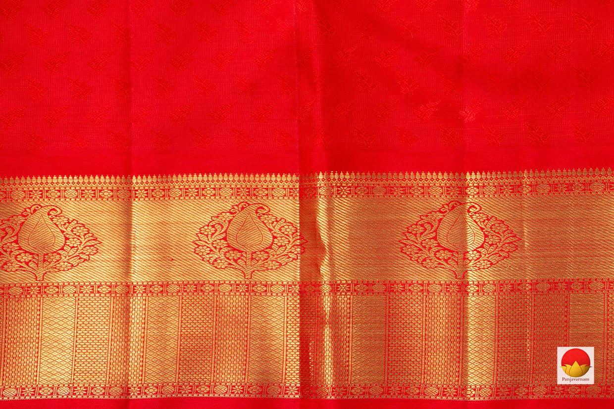Green Kanchipuram Silk Saree With Contrast Red Border Handwoven Pure Silk Pure Zari For Wedding Wear PV NYC 950 - Silk Sari - Panjavarnam