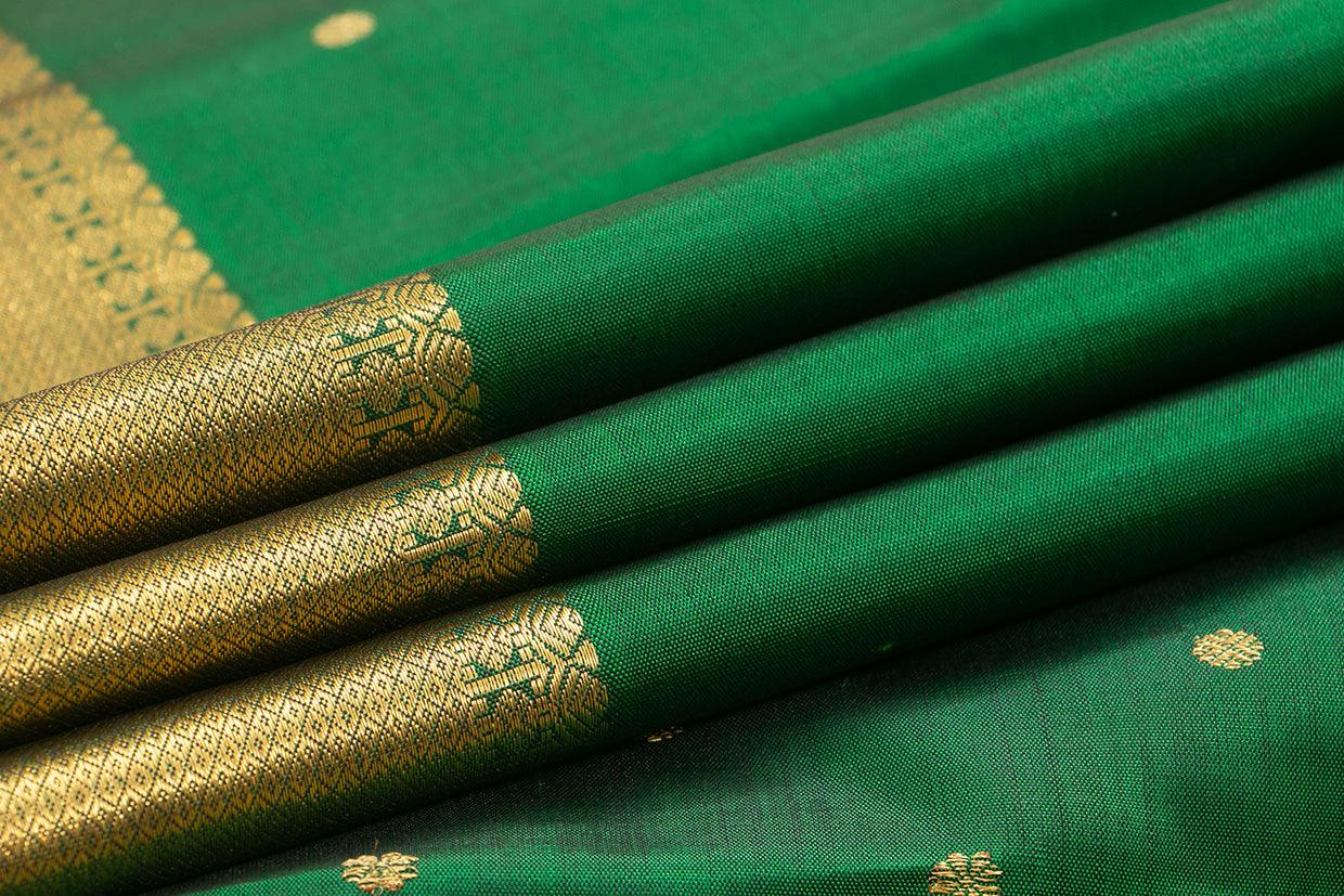 Green Kanchipuram Silk Saree With Kamalam Motifs And Medium Border Handwoven Pure Silk For Wedding Wear PV NYC 1014 - Silk Sari - Panjavarnam