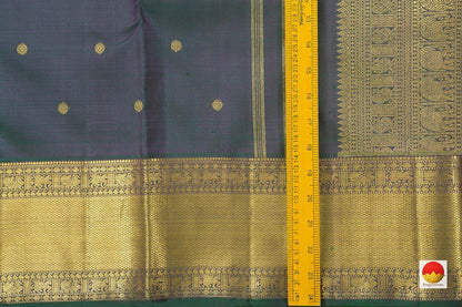 Mayilkazhuthu Green Kanchipuram Silk Saree With Medium Border Handwoven Pure Silk For Wedding Wear PV NYC 1094 - Silk Sari - Panjavarnam PV NYC 1094