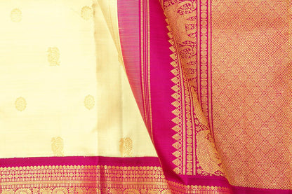 Off White And Pink Kanchipuram Silk Saree With Medium Border Handwoven Pure Silk For Wedding Wear PV NYC 1096 - Silk Sari - Panjavarnam PV NYC 1096