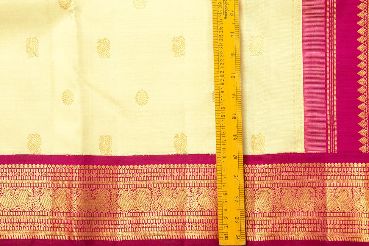 Off White And Pink Kanchipuram Silk Saree With Medium Border Handwoven Pure Silk For Wedding Wear PV NYC 1096 - Silk Sari - Panjavarnam PV NYC 1096