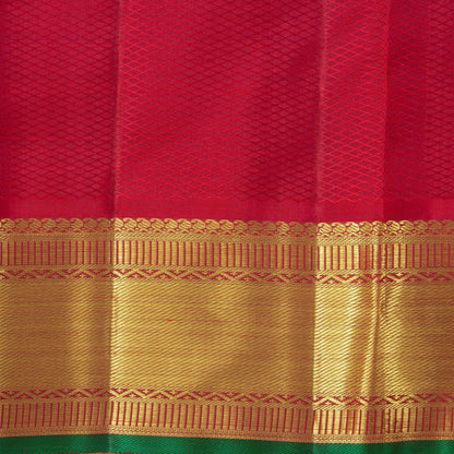 Off White And Red Kanchipuram Silk Saree With Medium Border Handwoven Pure Silk For Wedding Wear PV NYC 1137 - Silk Sari - Panjavarnam PV NYC 1137