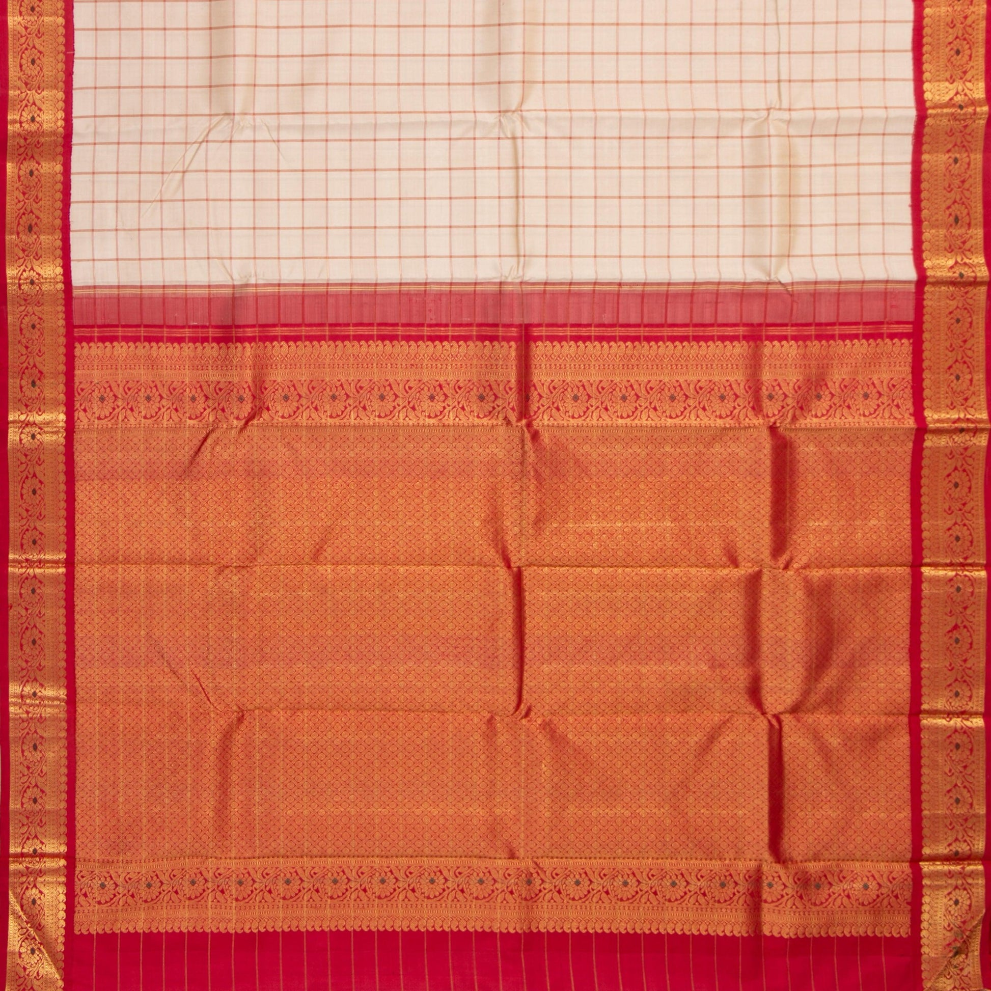 Off White And Red Kanchipuram Silk Saree With Small Border Handwoven Pure Silk For Wedding Wear PV NYC 1232 - Silk Sari - Panjavarnam PV NYC 1232