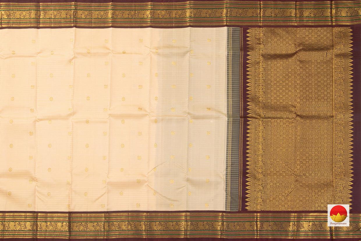 Off White Maroon Kanchipuram Silk Saree With Brown Korvai Border Handwoven Pure Silk Pure Zari For Weddings - PV J 7266 - Silk Sari - Panjavarnam