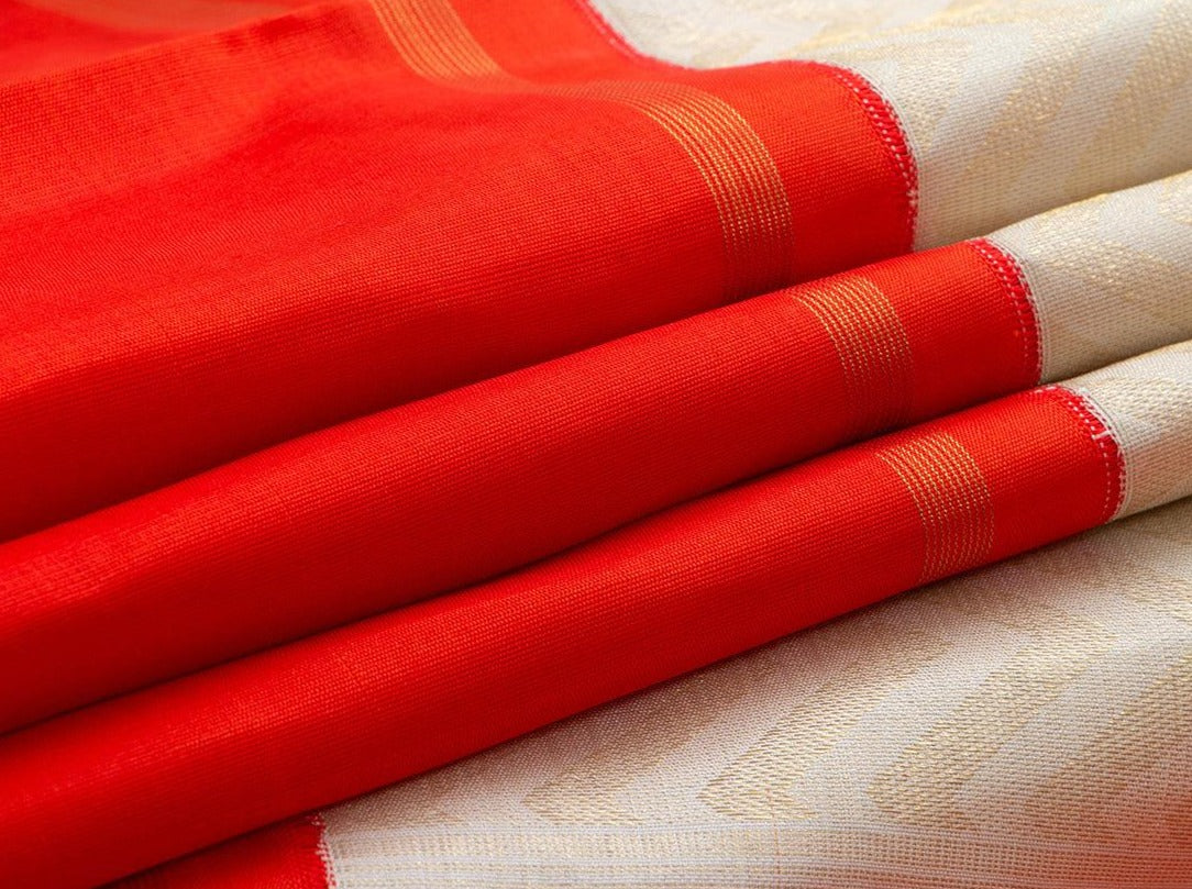 Off White Original Kanchipuram Silk Saree With Red Korvai Rettai Pettu Border Handwoven Pure Silk Pure Zari For Bridal Wear PV NYC 569 - Silk Sari - Panjavarnam