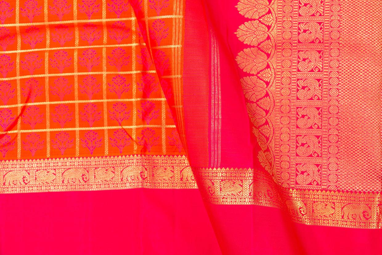 Orange And Pink Kanchipuram Silk Saree With Medium Border Handwoven Pure Silk For Wedding Wear PV NYC 1055 - Silk Sari - Panjavarnam PV NYC 1055