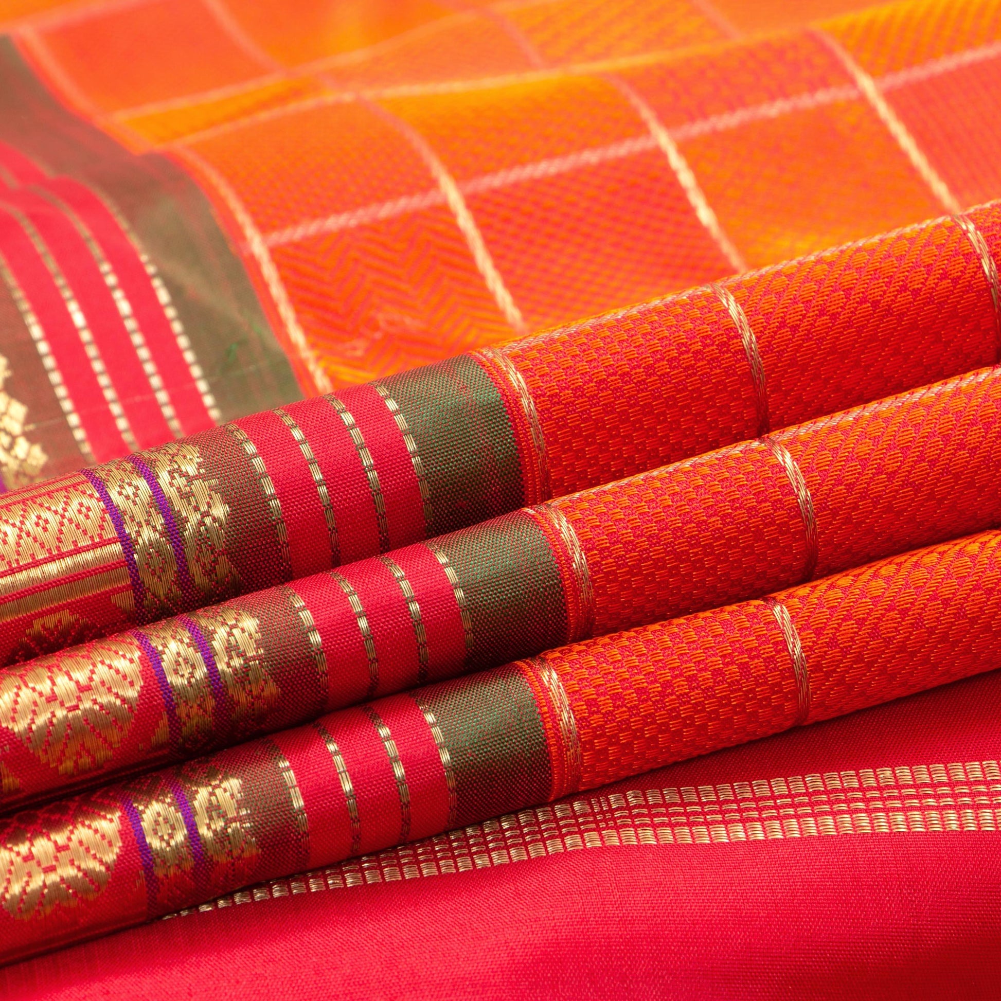 Orange Kanchipuram Silk Saree With Medium Border Handwoven Pure Silk For Wedding Wear PV NYC 1162 - Silk Sari - Panjavarnam PV NYC 1162