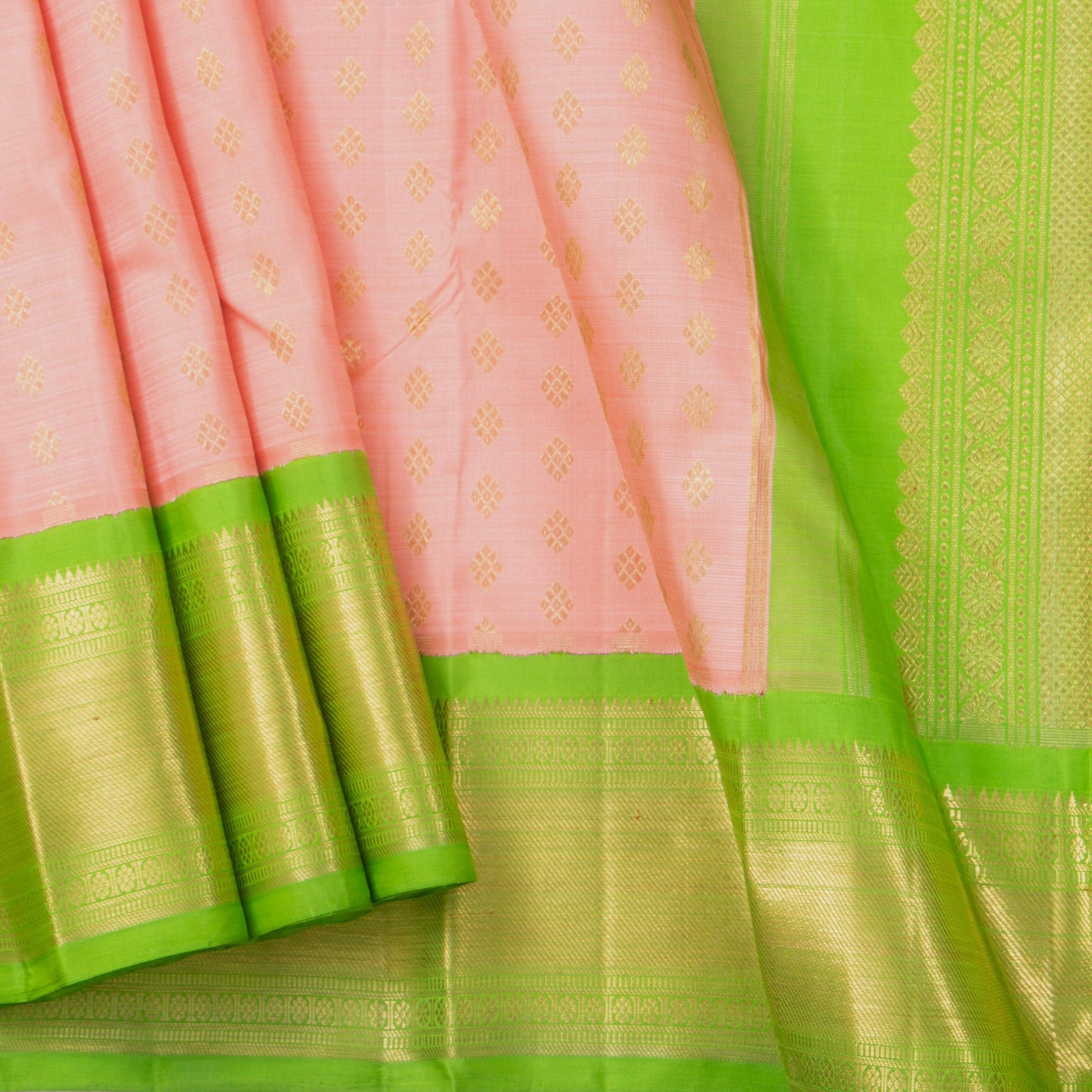 Pastel Peach And Green Kanchipuram Silk Saree With Medium Border Handwoven Pure Silk For Wedding Wear PV NYC 1135 - Silk Sari - Panjavarnam PV NYC 1135