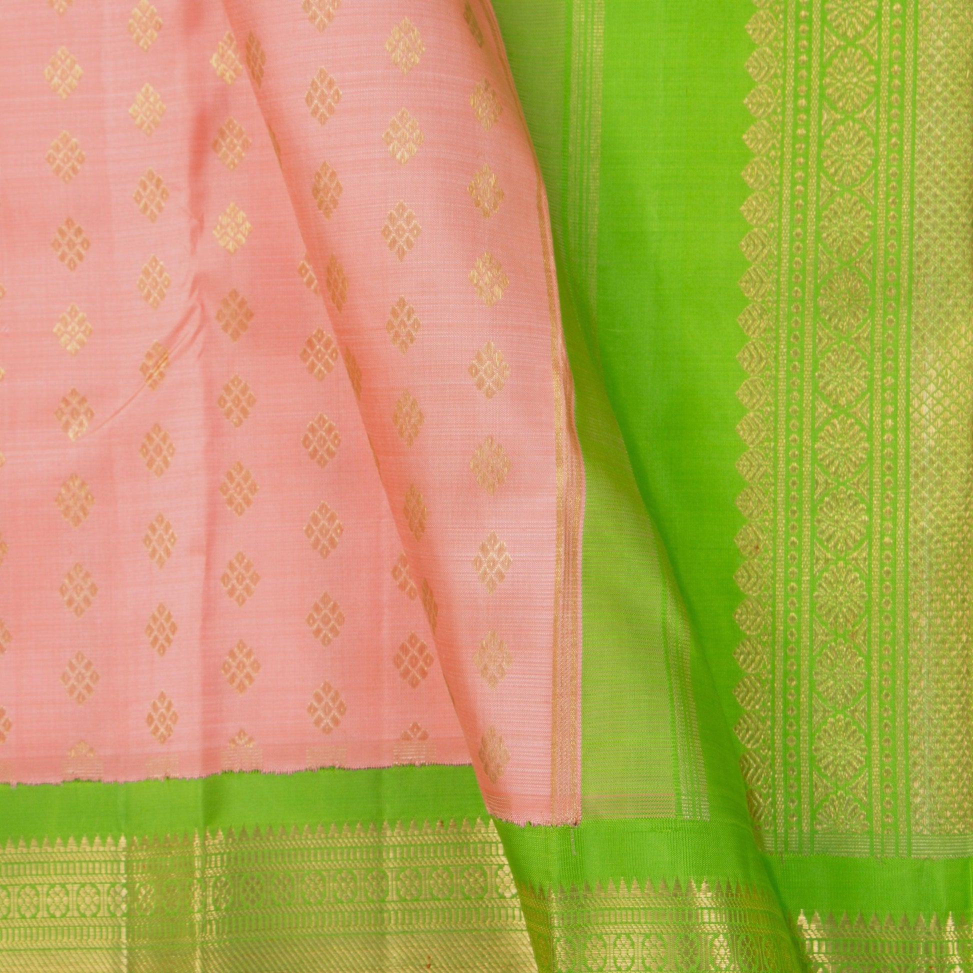 Pastel Peach And Green Kanchipuram Silk Saree With Medium Border Handwoven Pure Silk For Wedding Wear PV NYC 1135 - Silk Sari - Panjavarnam PV NYC 1135