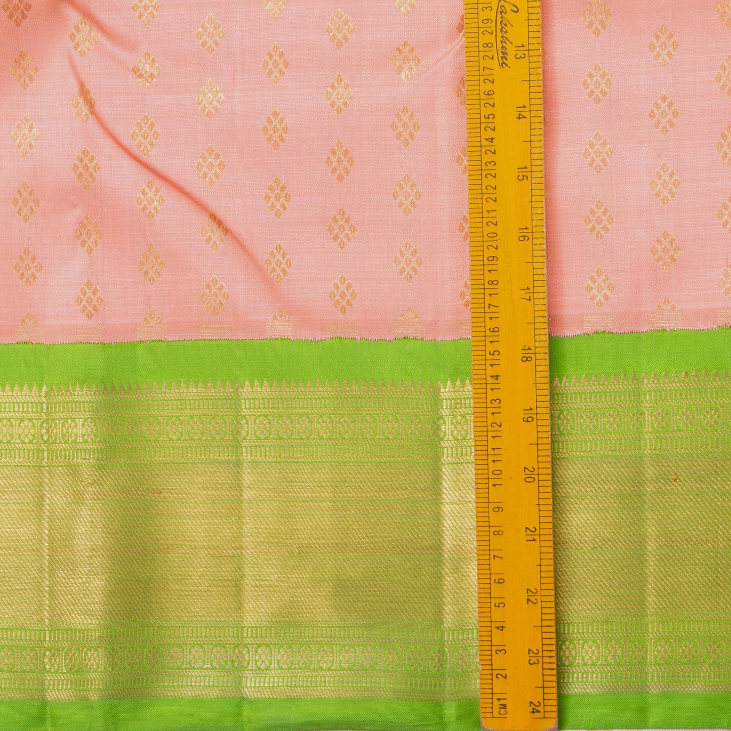 Pastel Peach And Green Kanchipuram Silk Saree With Medium Border Handwoven Pure Silk For Wedding Wear PV NYC 1135 - Silk Sari - Panjavarnam PV NYC 1135