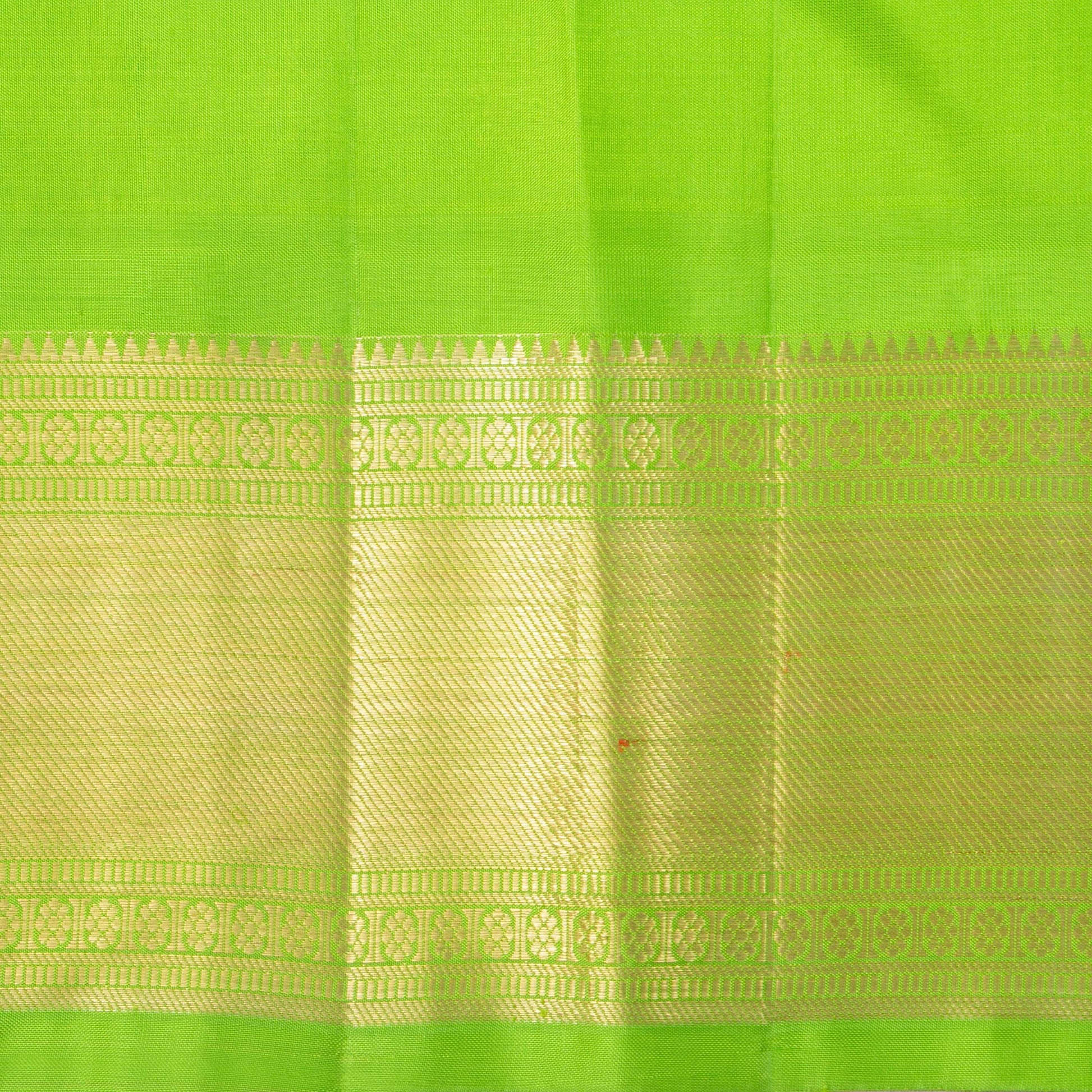 Pastel Peach And Green Kanchipuram Silk Saree With Medium Border Handwoven Pure Silk For Wedding Wear PV NYC 1135 - Silk Sari - Panjavarnam PV NYC 1135