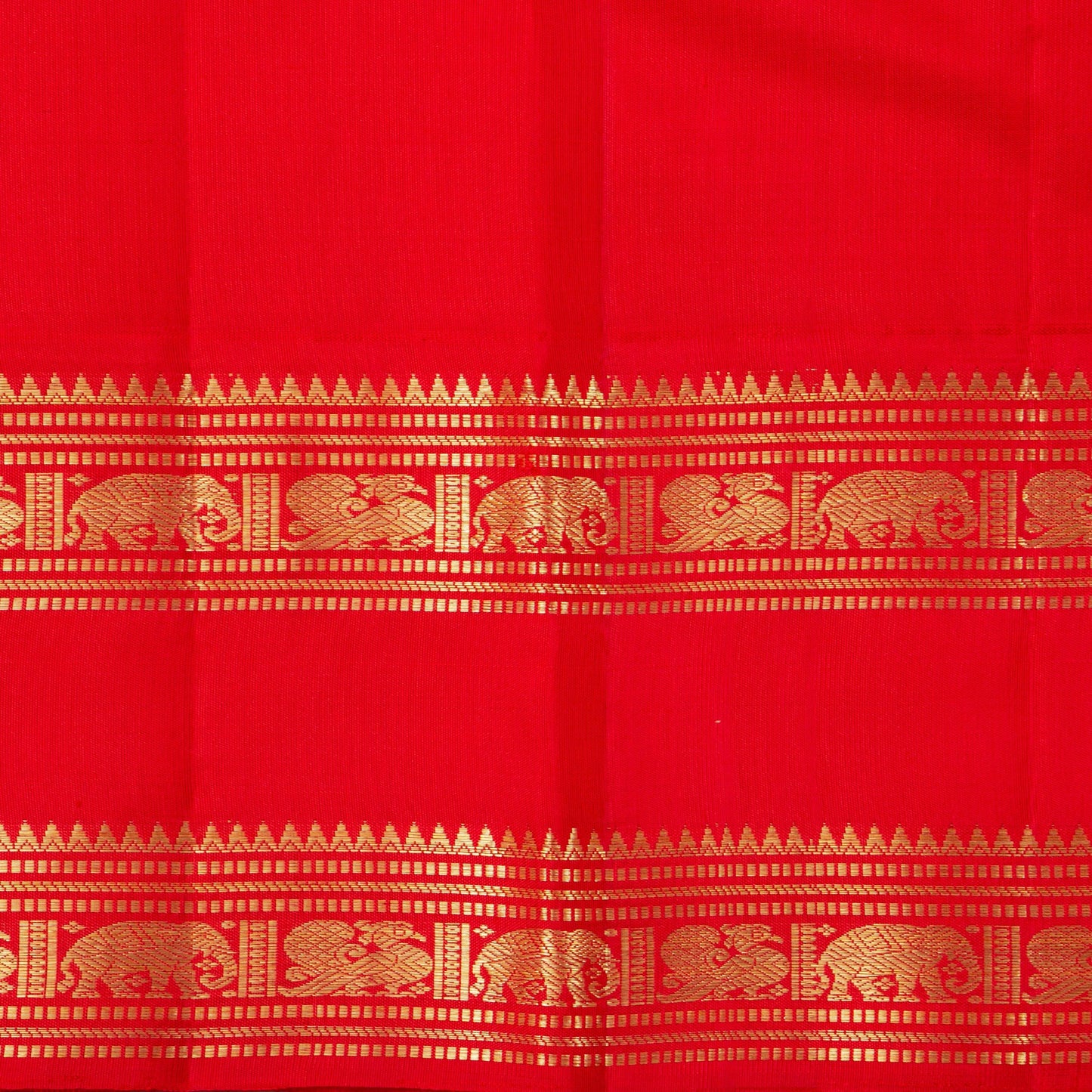 Pastel Yellow And Red Kanchipuram Silk Saree With Medium Border Handwoven Pure Silk For Wedding Wear PV NYC 1223 - Silk Sari - Panjavarnam PV NYC 1223