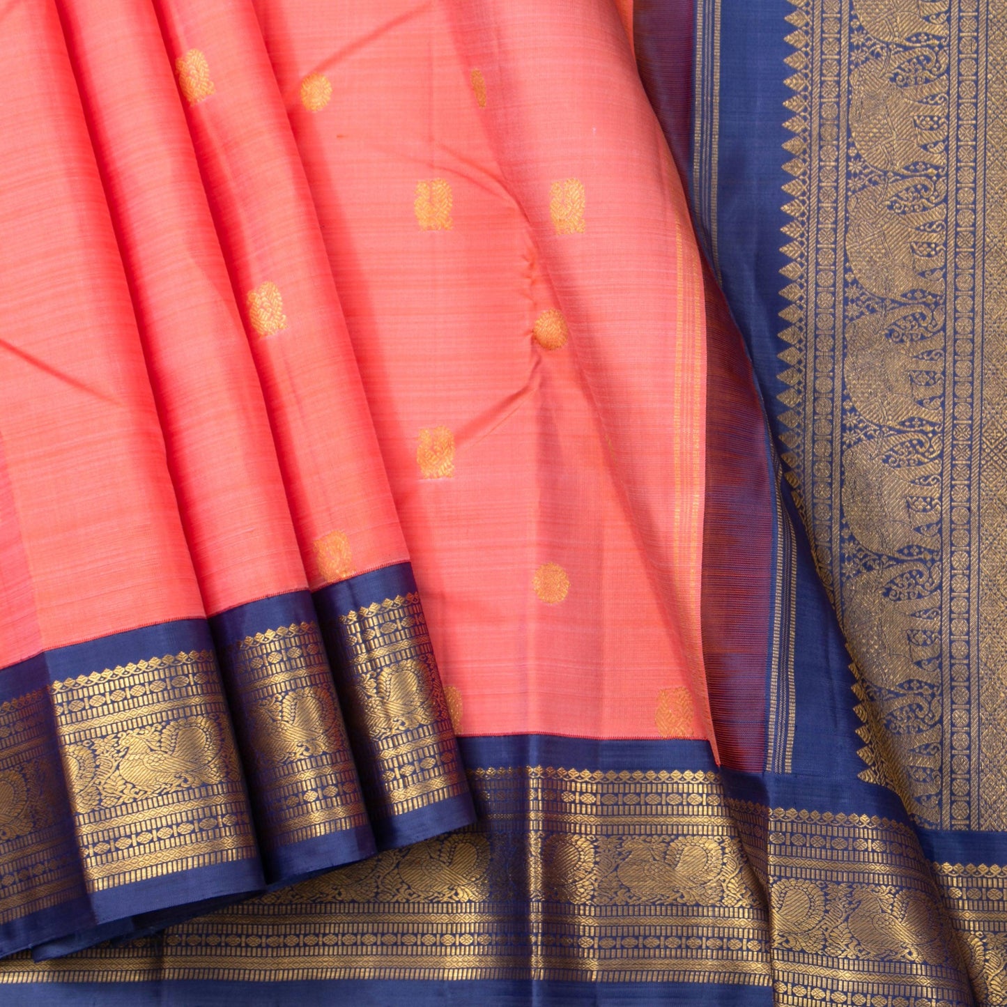 Peach And Blue Kanchipuram Silk Saree With Medium Border Handwoven Pure Silk For Festive Wear PV NYC 1184 - Silk Sari - Panjavarnam PV NYC 1184