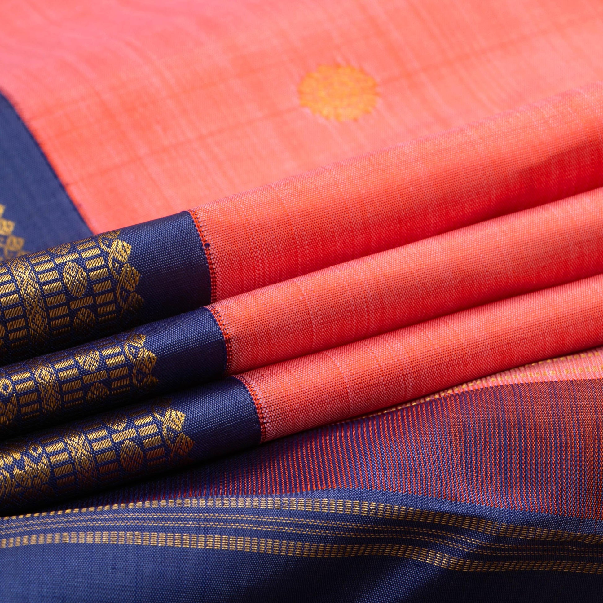 Peach And Blue Kanchipuram Silk Saree With Medium Border Handwoven Pure Silk For Festive Wear PV NYC 1184 - Silk Sari - Panjavarnam PV NYC 1184