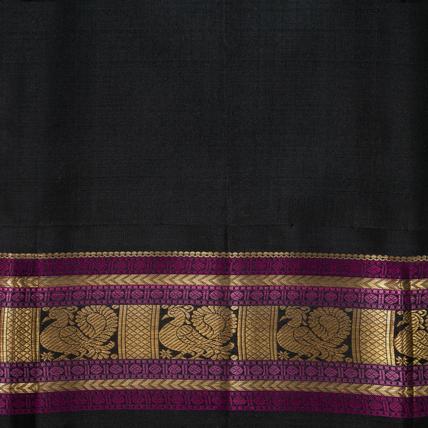 Pink And Black Kanchipuram Silk Saree With Medium Border Handwoven Pure Silk For Wedding Wear PV NYC 1161 - Silk Sari - Panjavarnam PV NYC 1161