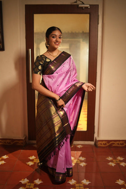 Pink And Black Kanchipuram Silk Saree With Medium Border Handwoven Pure Silk For Wedding Wear PV NYC 1161 - Silk Sari - Panjavarnam PV NYC 1161